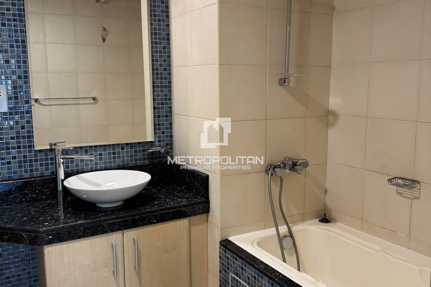 Part Sea Views | Modern Unit | Vacant | Furnished