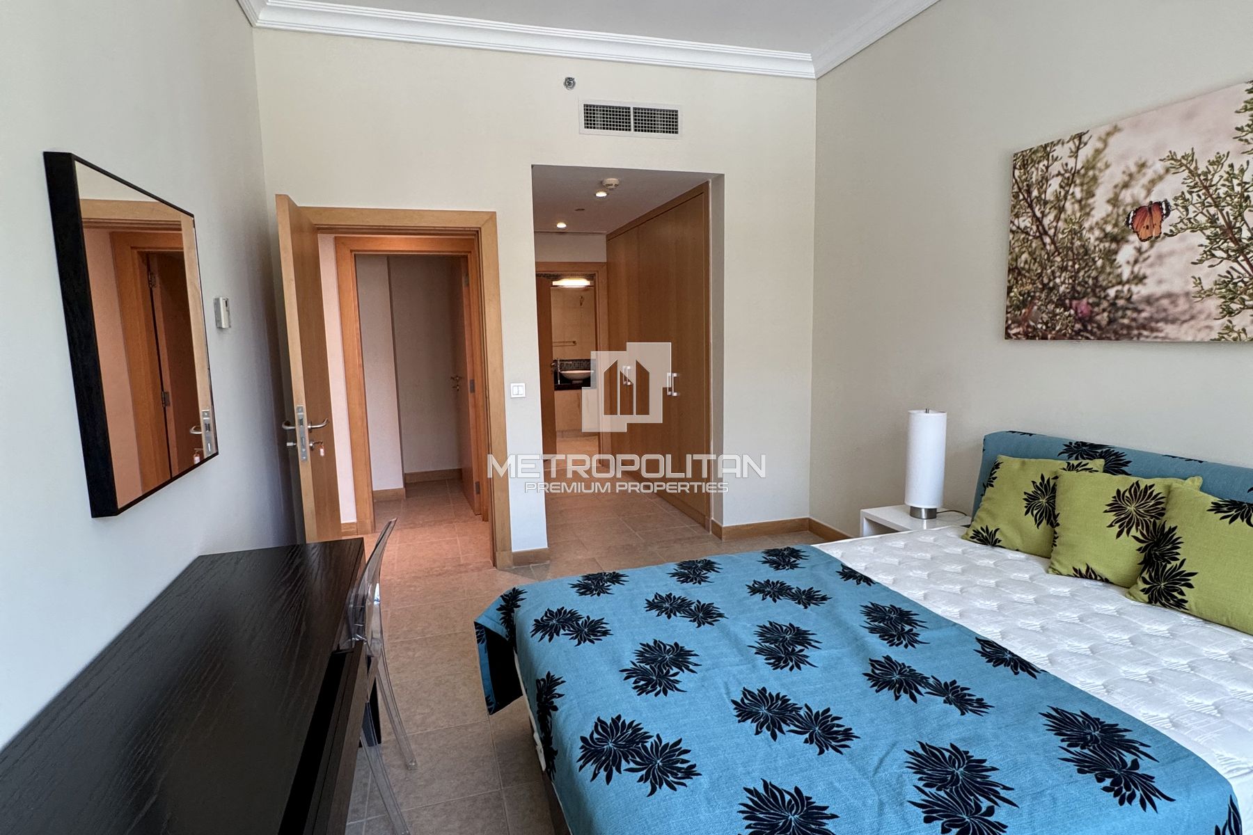 Part Sea Views | Modern Unit | Vacant | Furnished