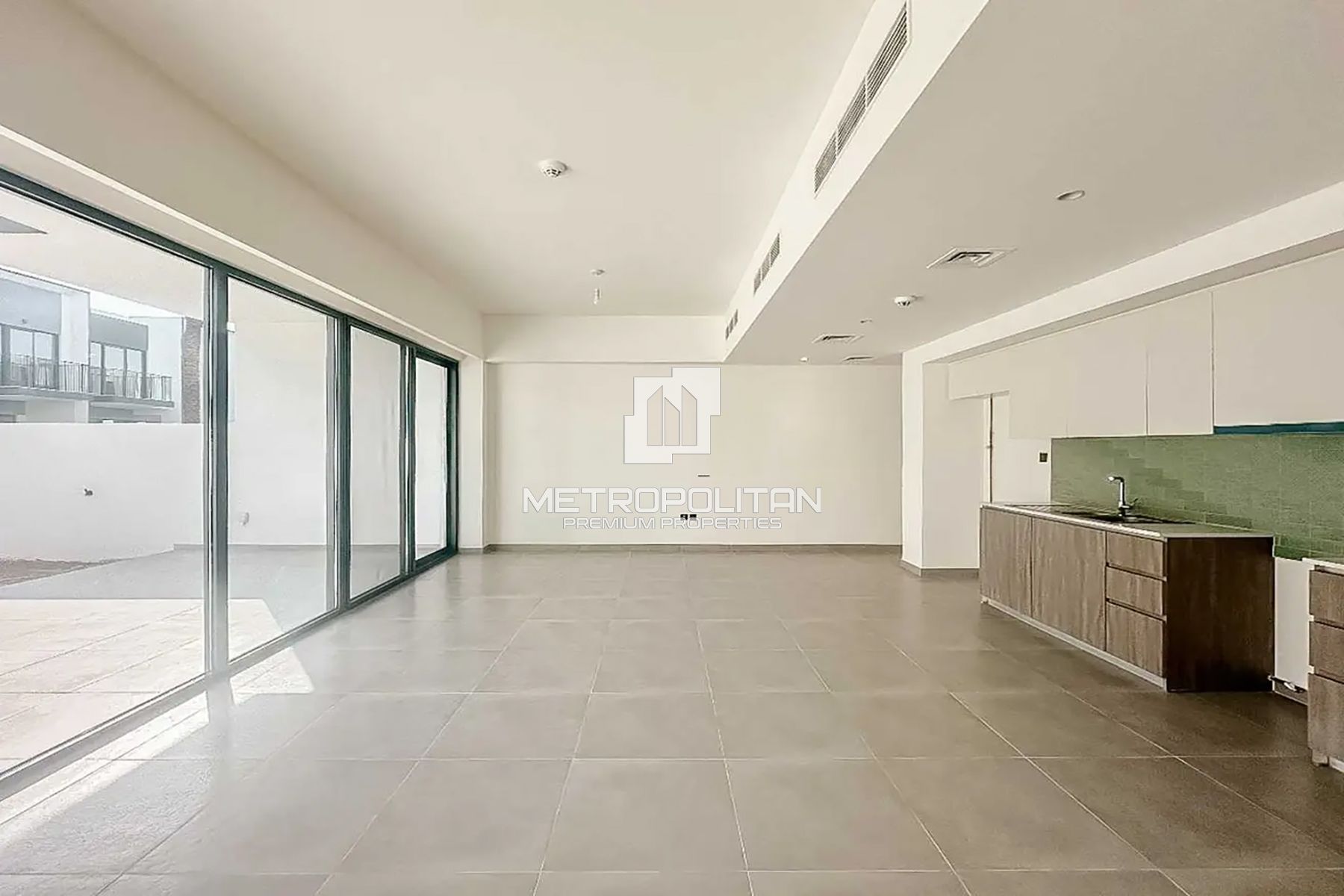 Vacant Now | Prime Location | Iris Layout photo-6