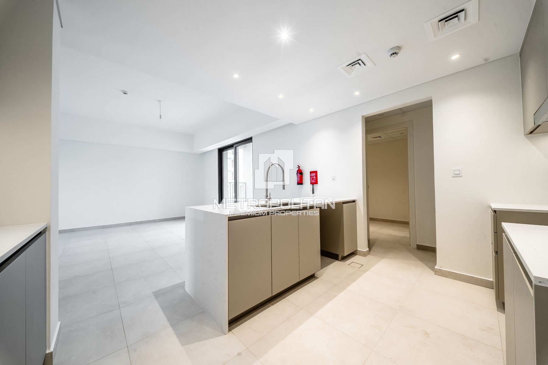 4BR Apartment for Rent in Umm Suqeim – MPR-9457