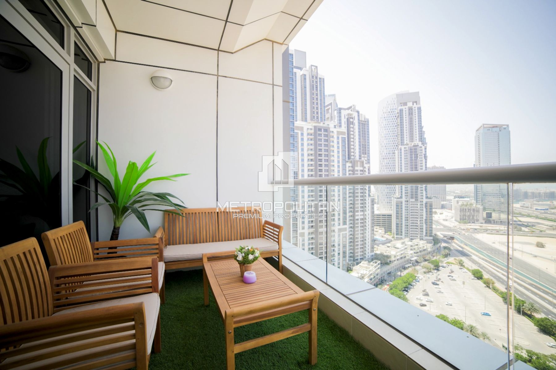 Fully Furnished| Spacious Living | Bills Included