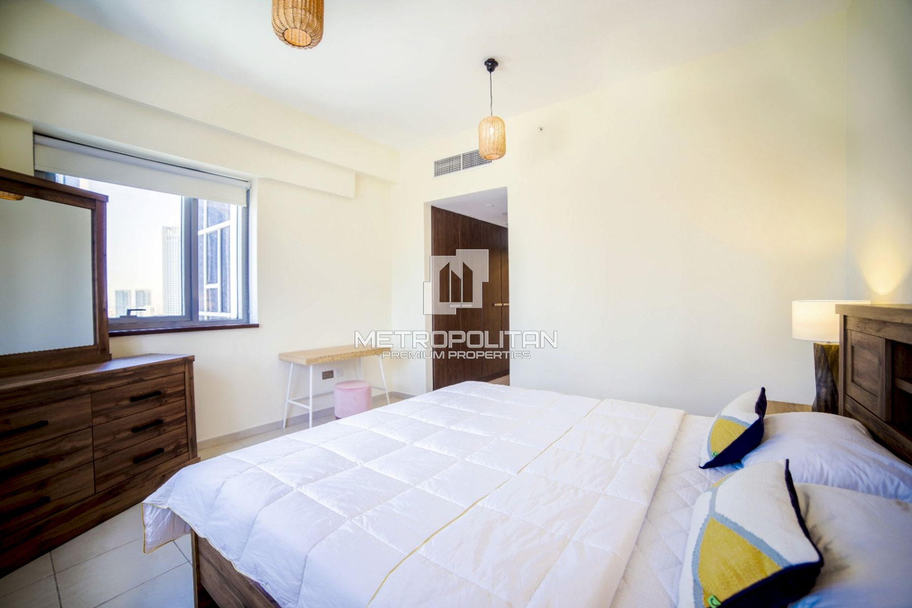 Fully Furnished| Spacious Living | Bills Included