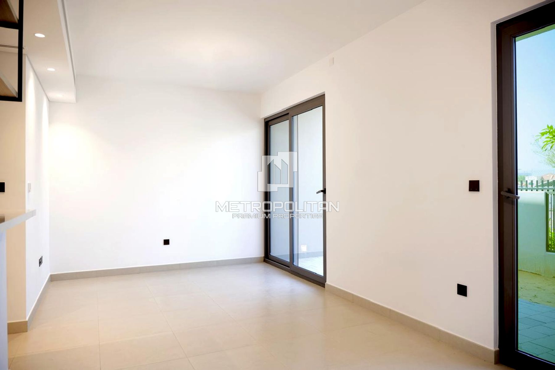 3BR Townhouse for Rent in Tilal Al Ghaf – MPR-9471