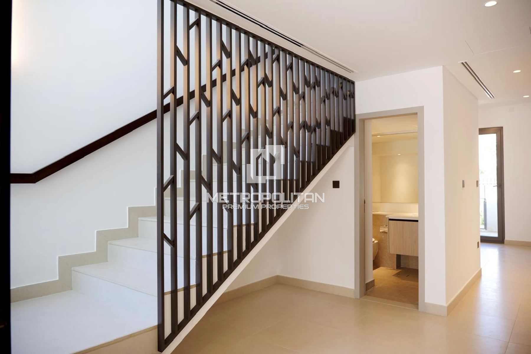 3BR Townhouse for Rent in Tilal Al Ghaf – MPR-9471