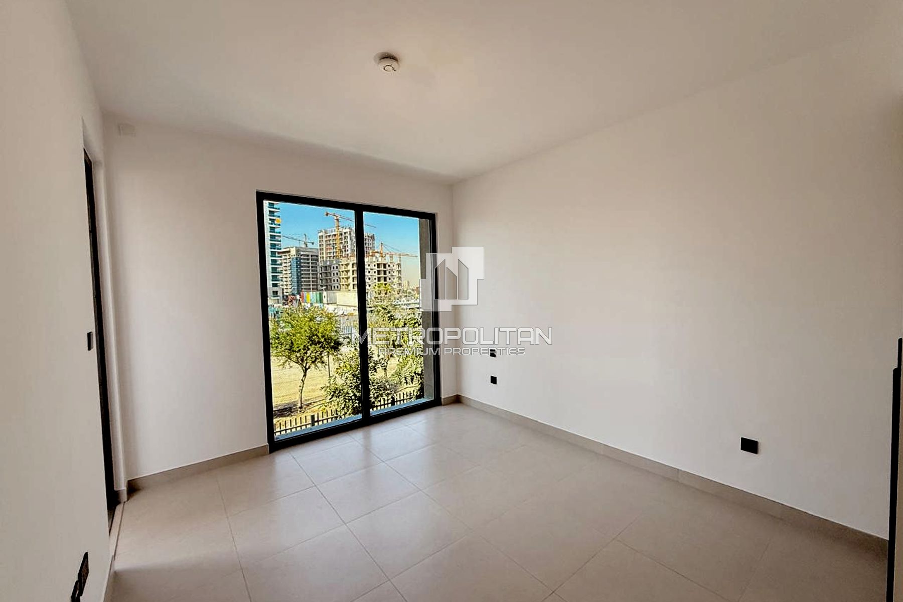 3BR Townhouse for Rent in Tilal Al Ghaf – MPR-9471