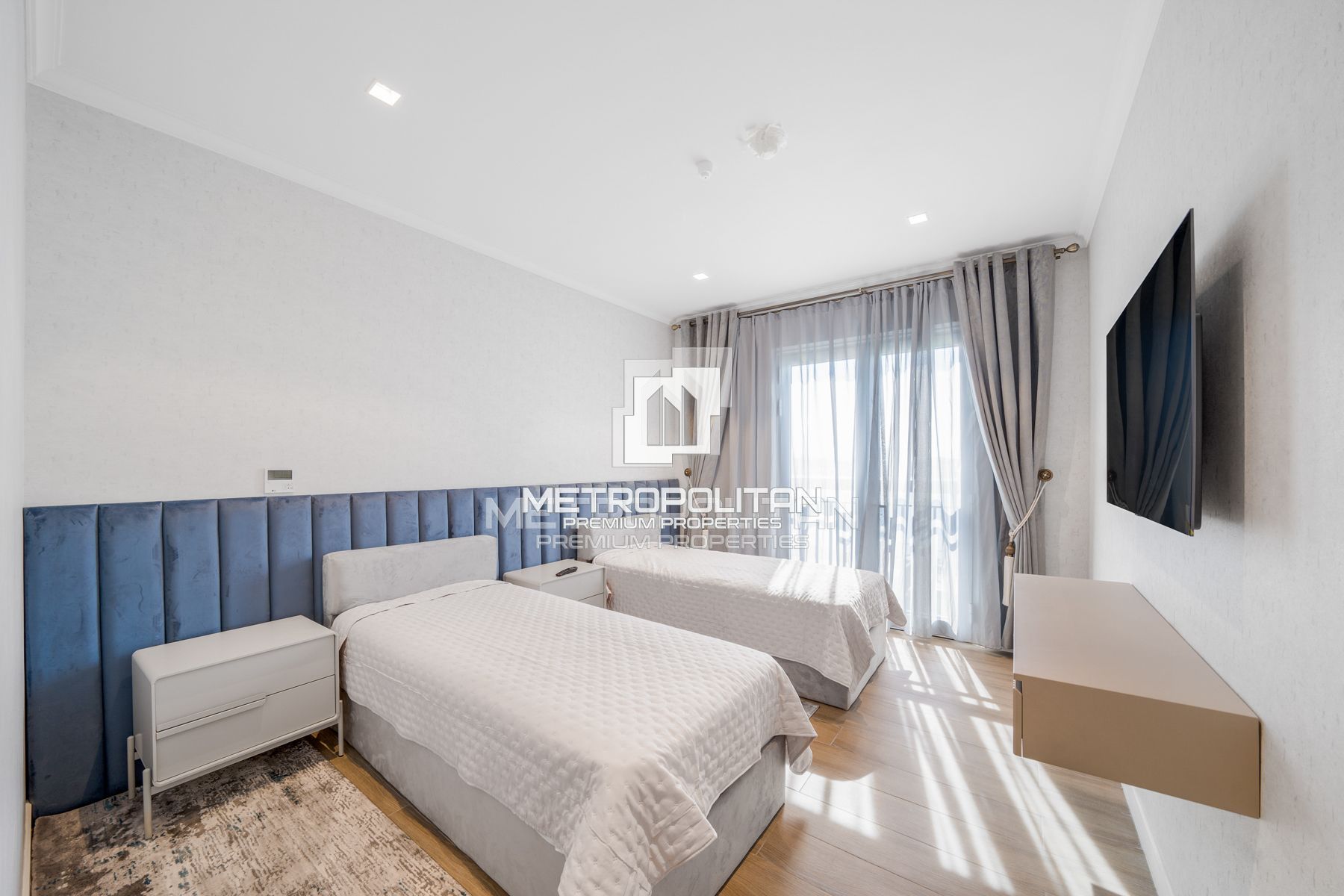 Sea View | Vacant April 20th | Luxury Living