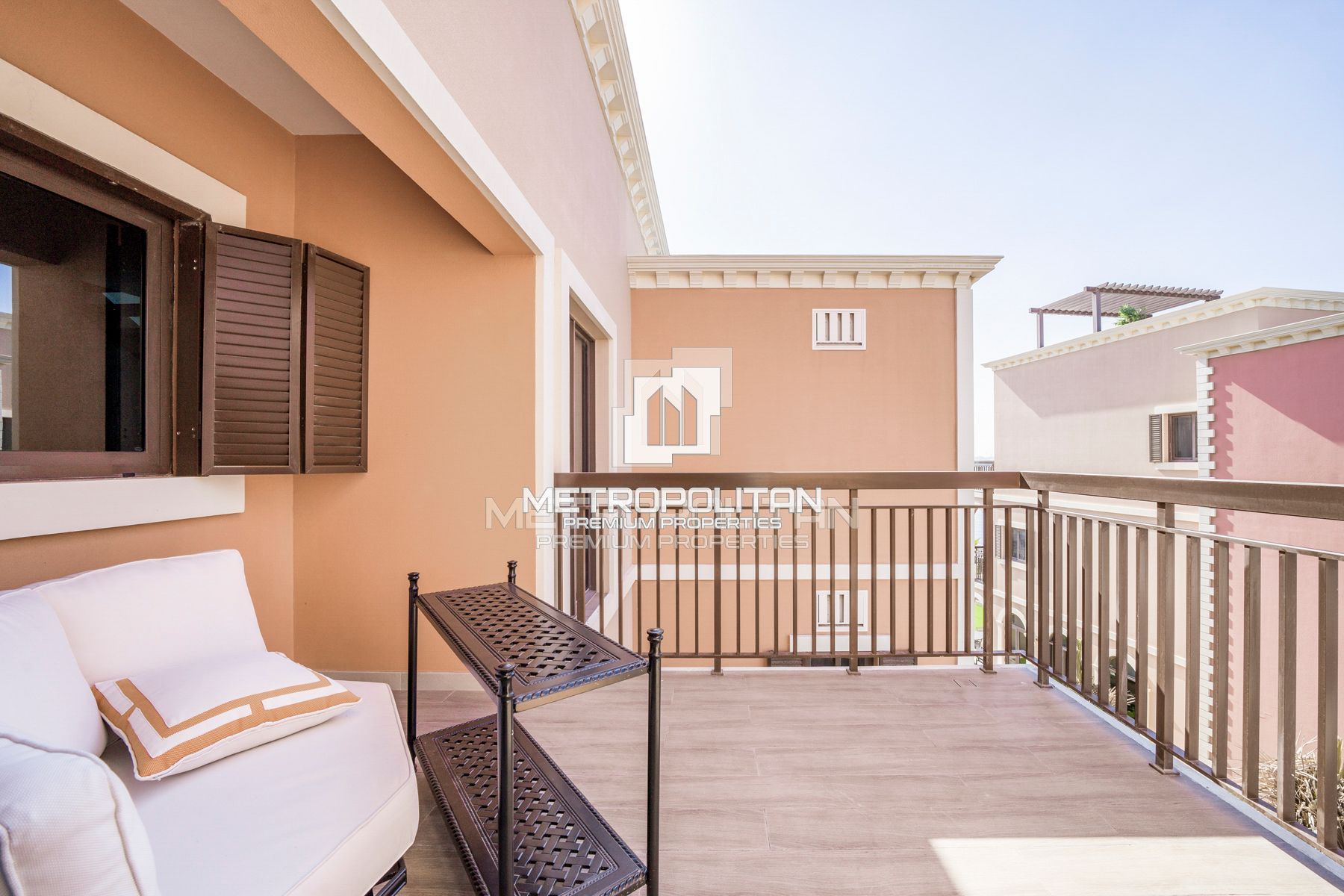 Sea View | Vacant April 20th | Luxury Living