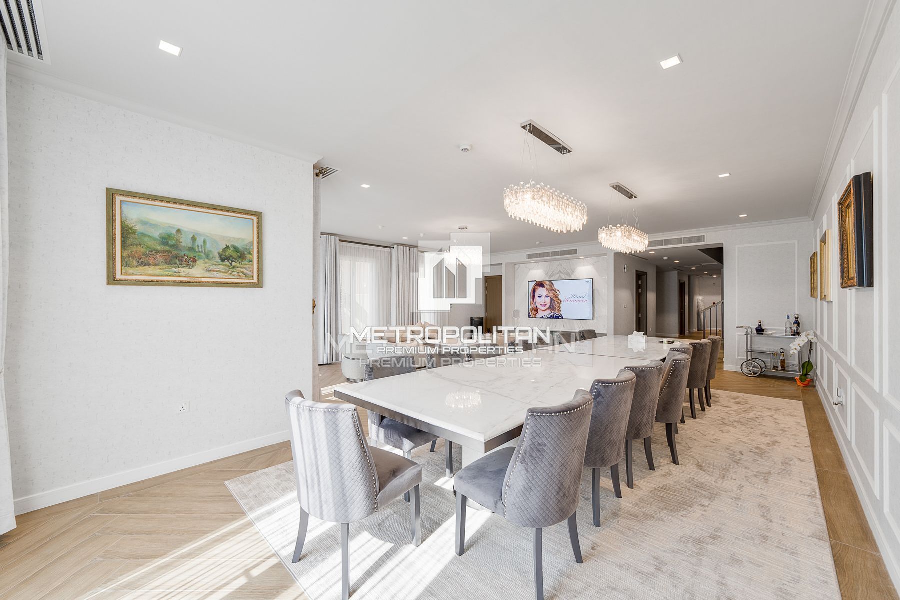 Sea View | Vacant April 20th | Luxury Living