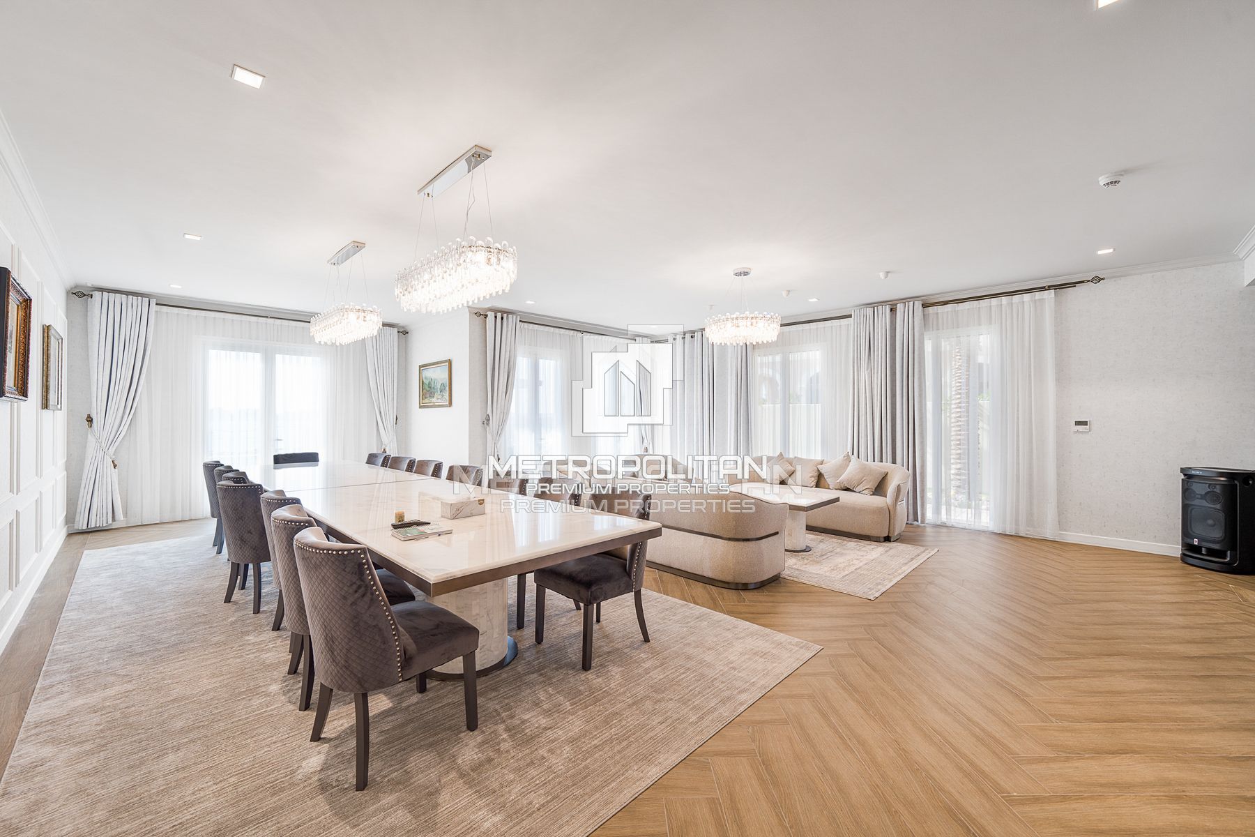 Sea View | Vacant April 20th | Luxury Living