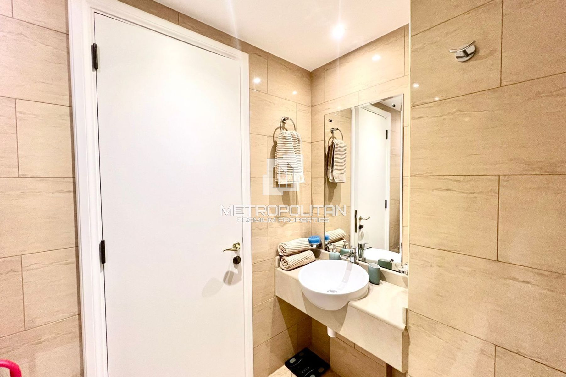 Fully Furnished | Ready to Move | Bills included