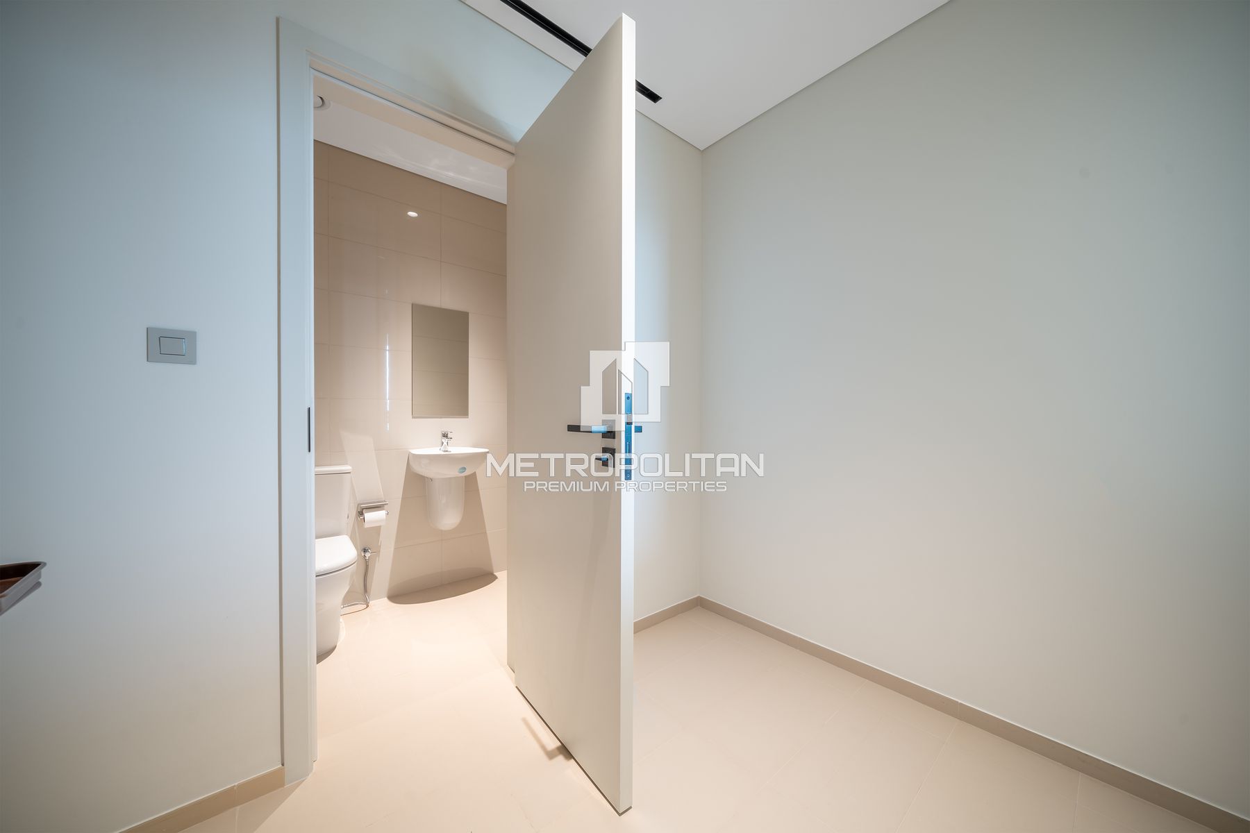 2BR Apartment for Rent in Sheikh Zayed Road – MPR-9524