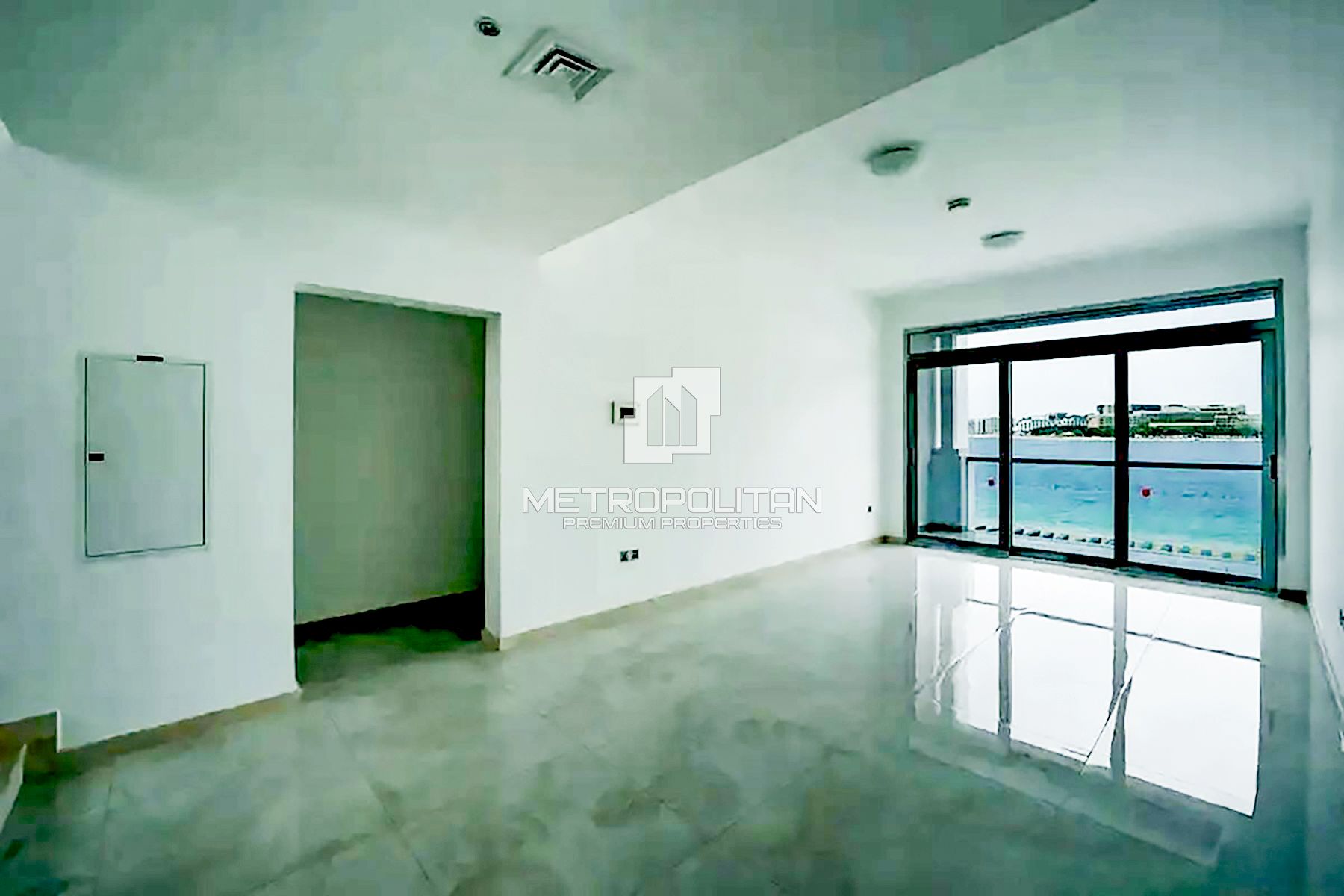 5BR Villa for Rent in Palm Jumeirah – MPR-9535