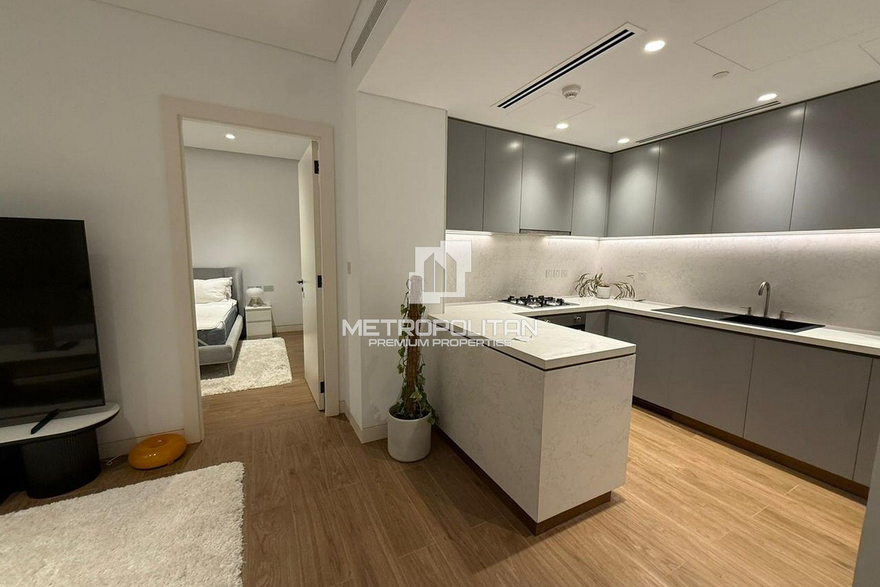 1BR Apartment for Rent in Jumeirah Lake Towers – MPR-9570