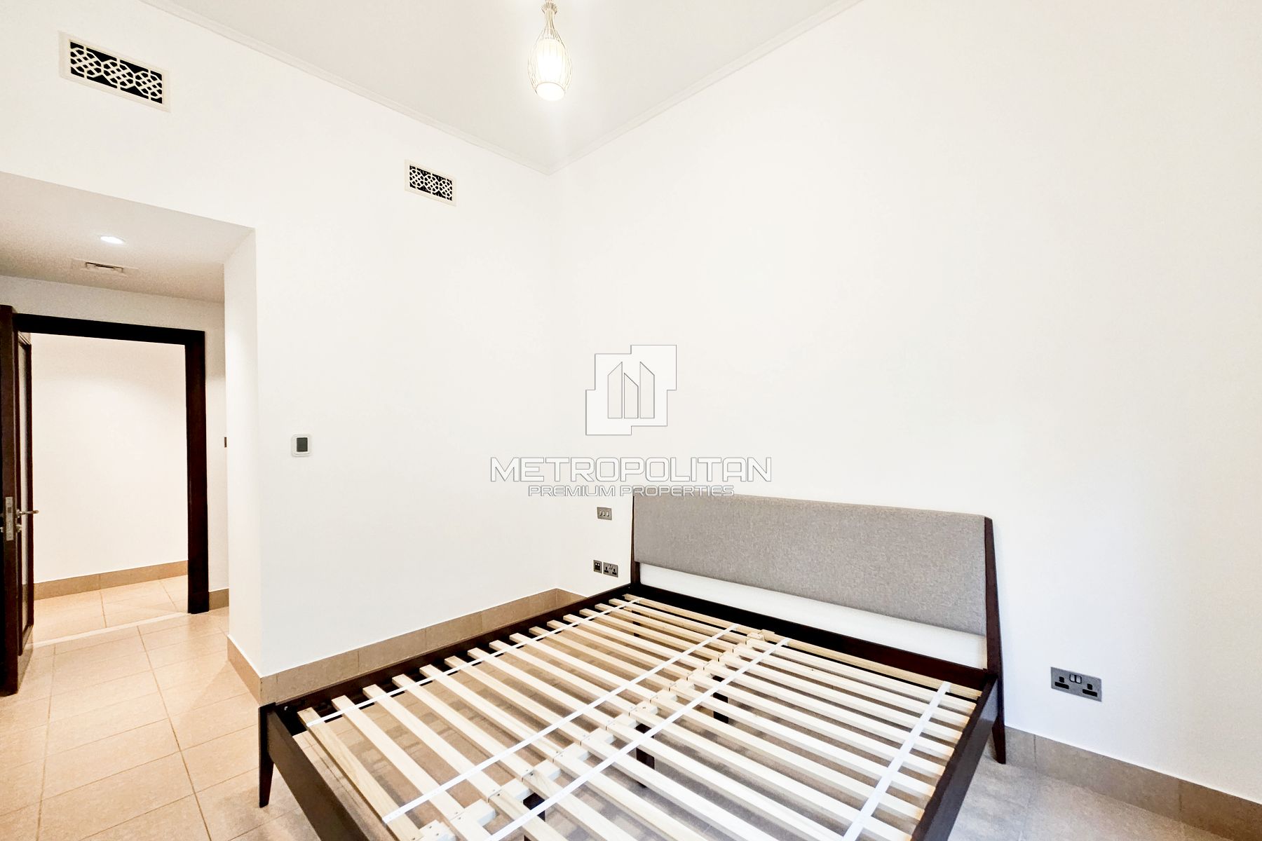 1BR Apartment for Rent in Old Town – MPR-9577