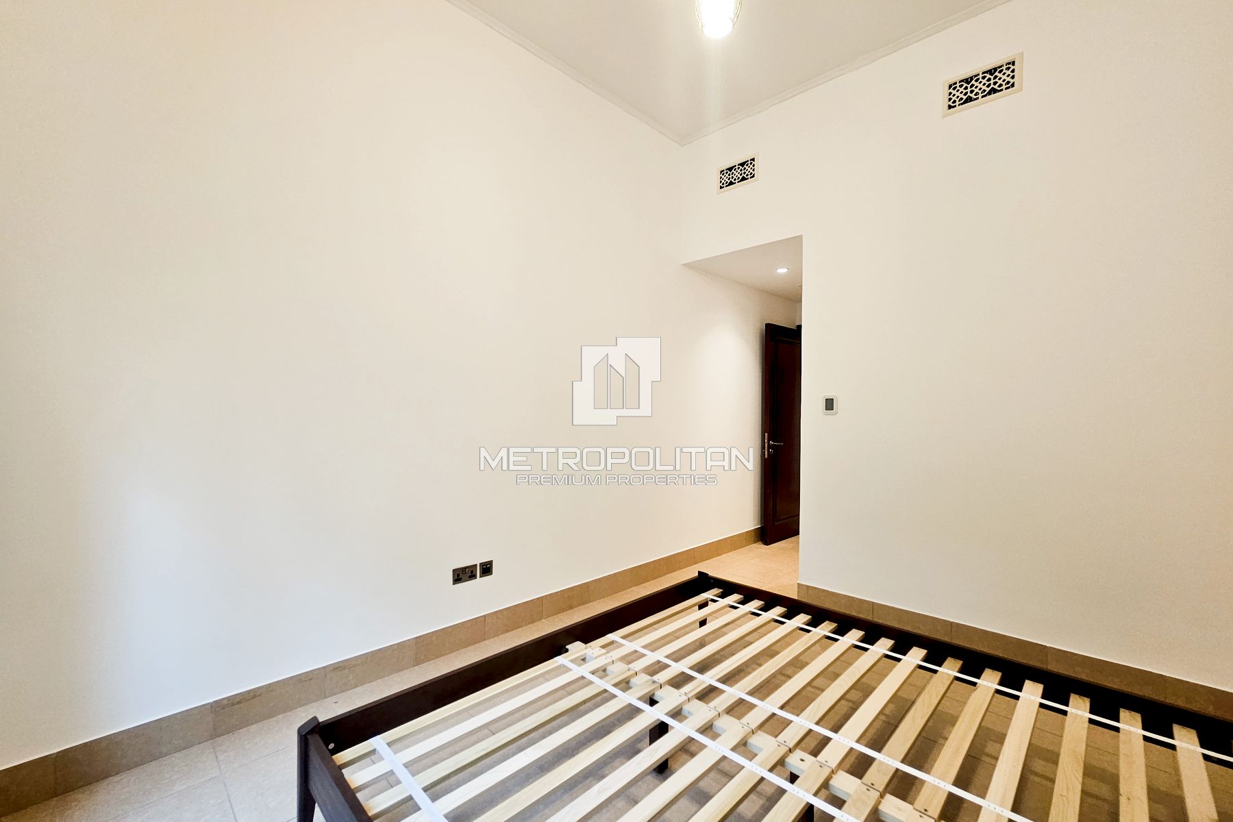 1BR Apartment for Rent in Old Town – MPR-9577