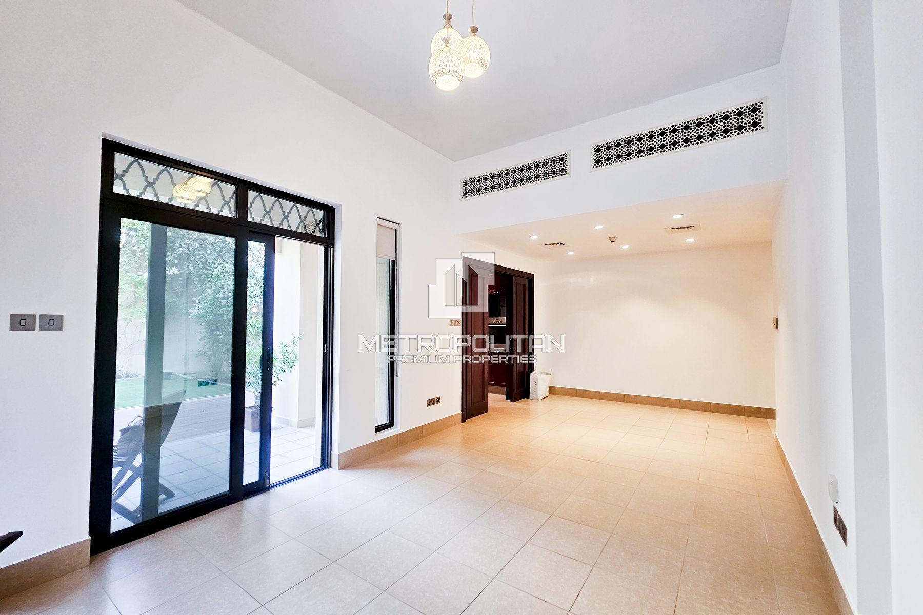 1BR Apartment for Rent in Old Town – MPR-9577