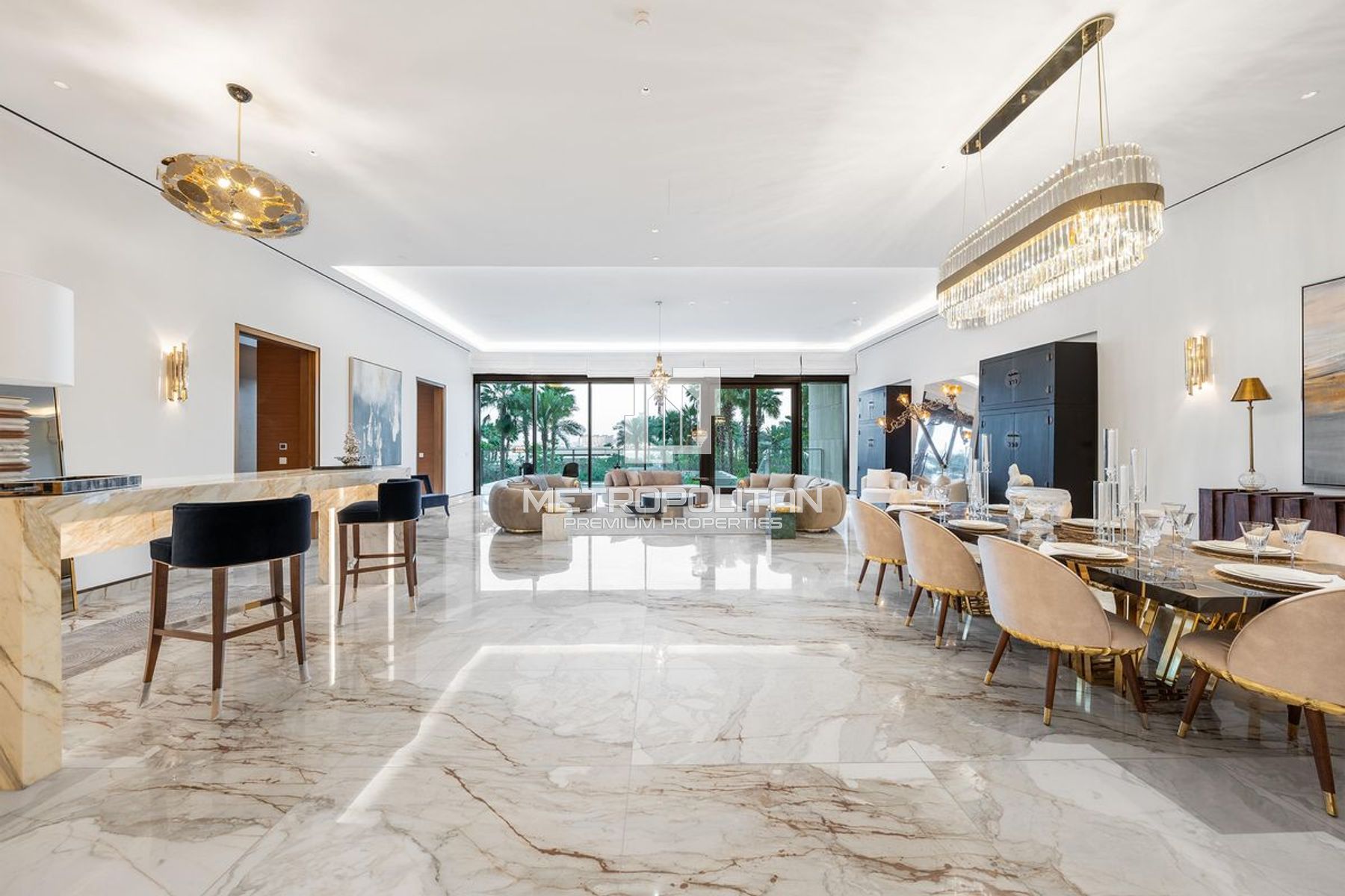 Biggest Garden Suite| Palm View | Private Elevator