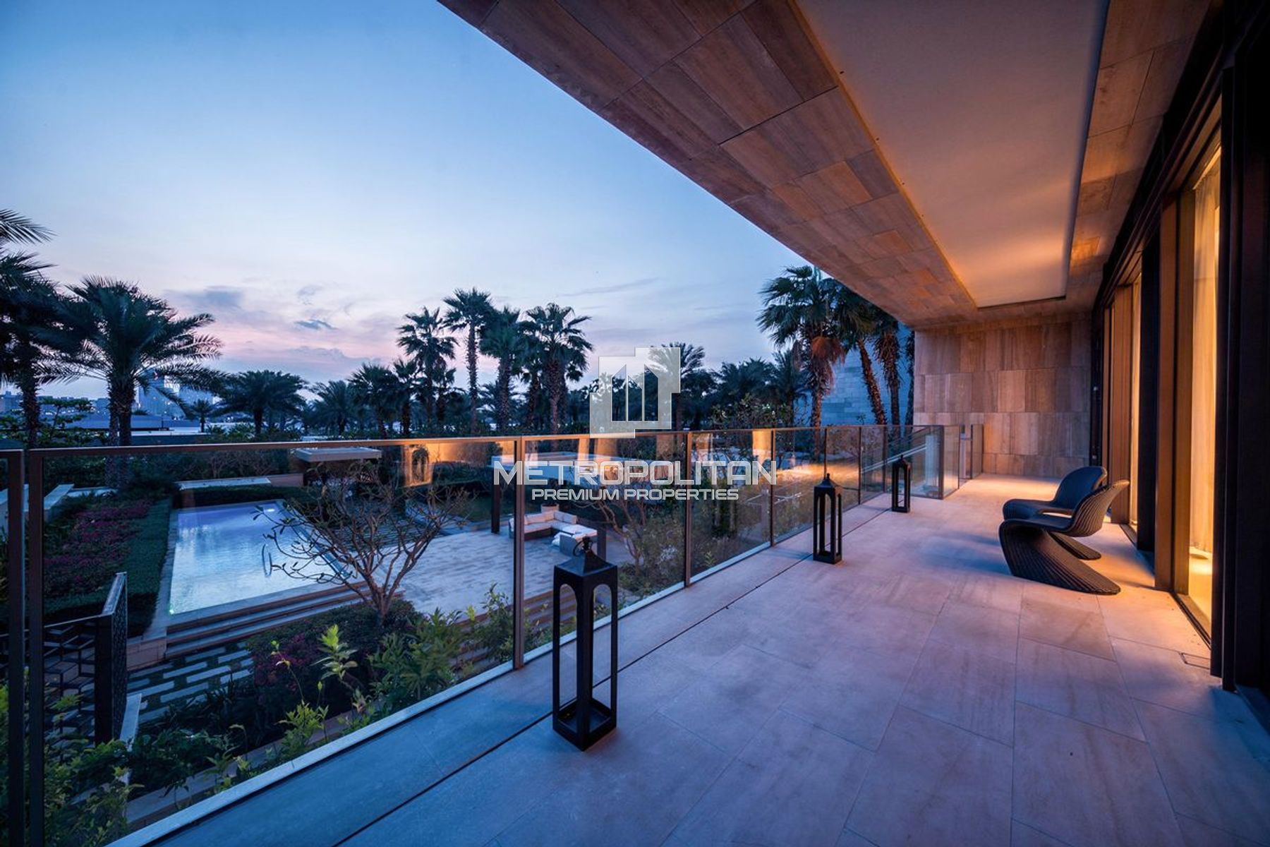 Biggest Garden Suite| Palm View | Private Elevator