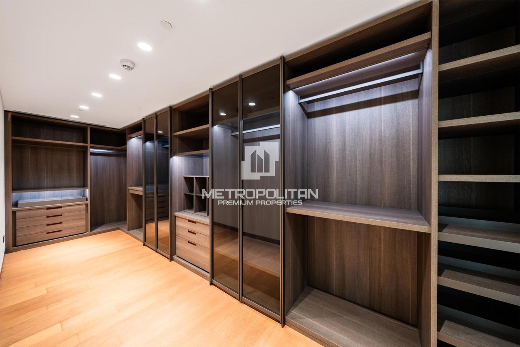 Rare 5 Beds | Gulf View | Massive Layout