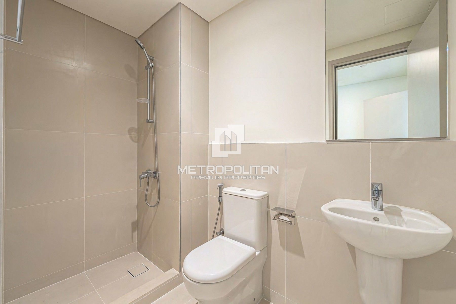 Brand New | Single Row | Mins to the Park and Pool