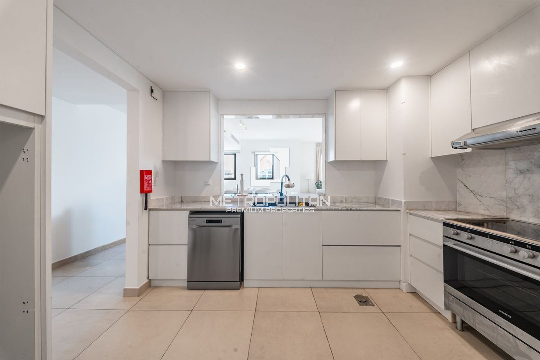 4BR Apartment for Rent in Umm Suqeim – MPR-9618