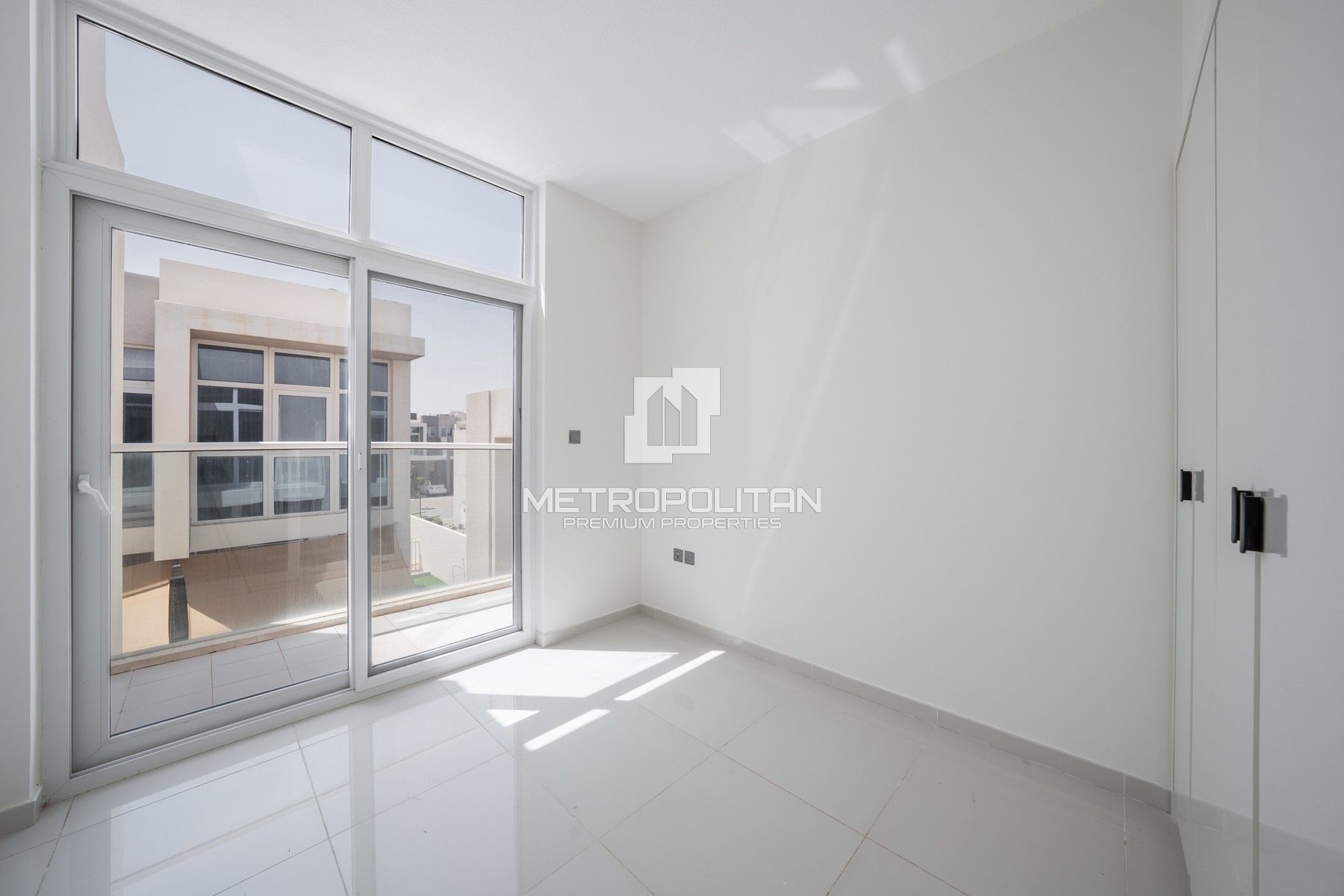 Ready to Move In | Unfurnished | Spacious Layout