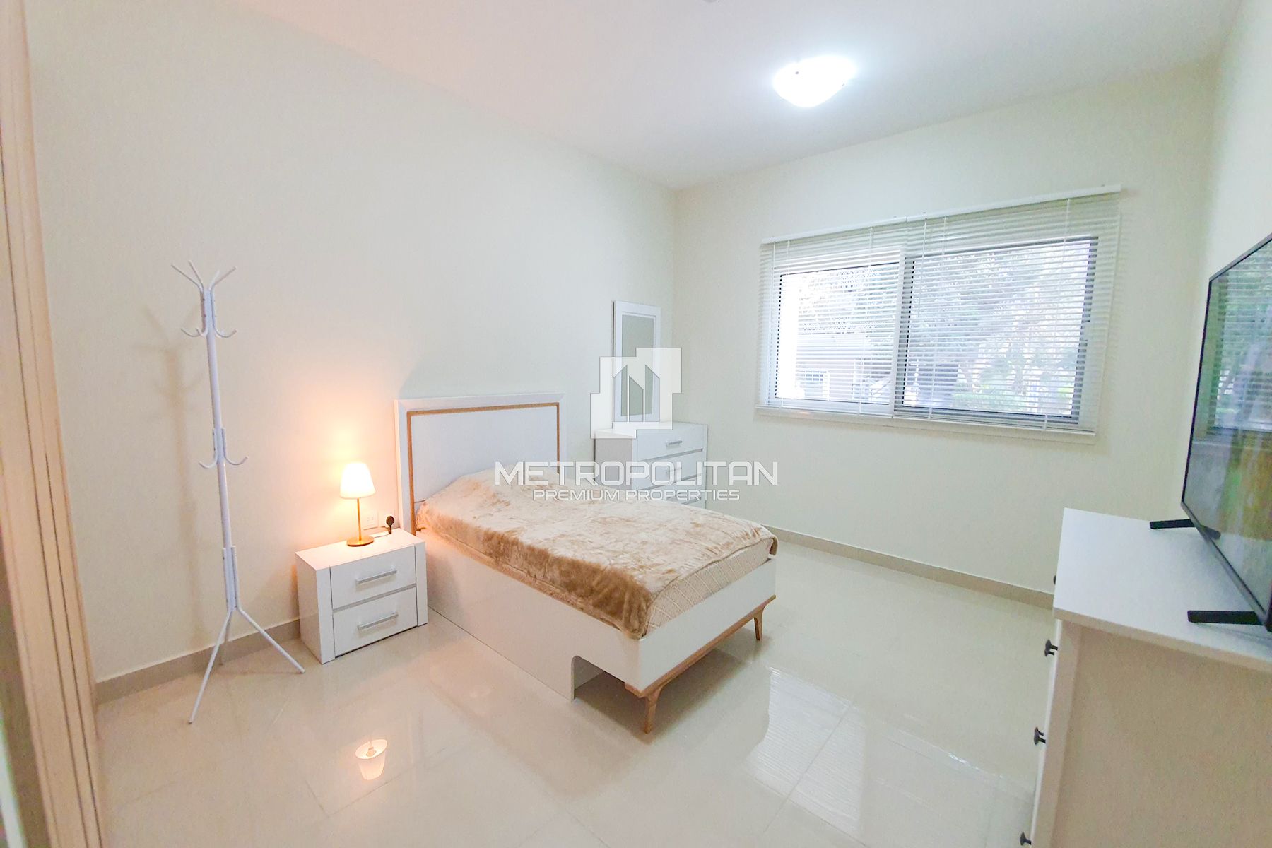 2BR Apartment for Rent in Dubai Sports City – MPR-9677