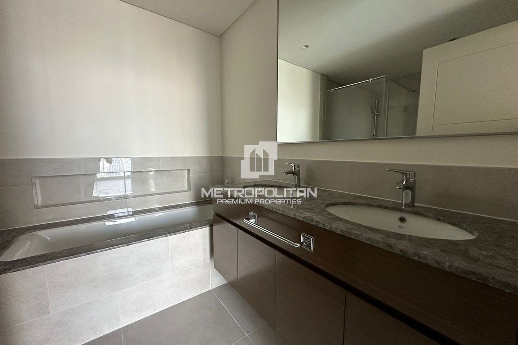 3BR Apartment for Rent in Downtown Dubai – MPR-9683