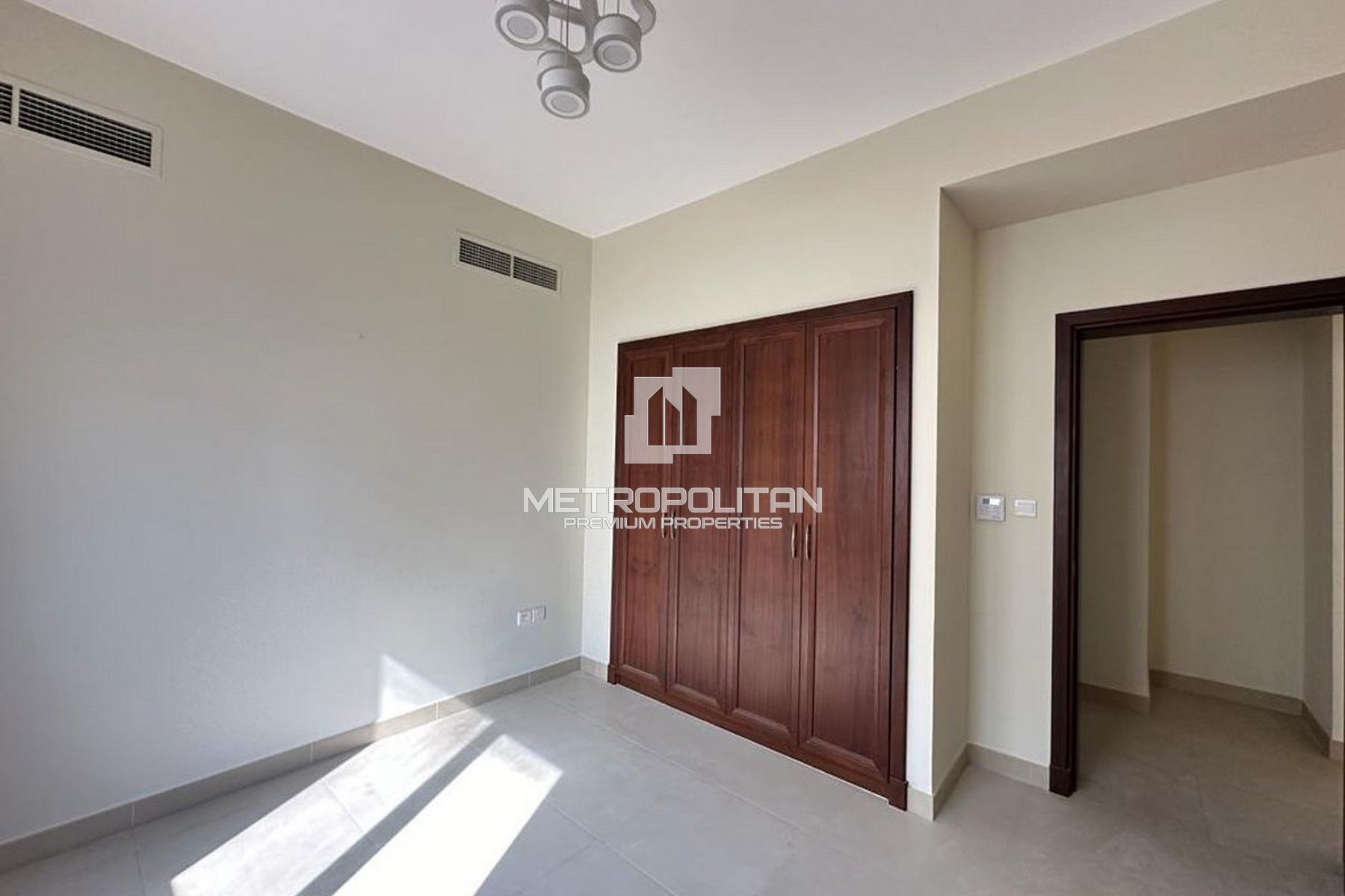 Landscaped | Vacant | Close to Community Pool/Park