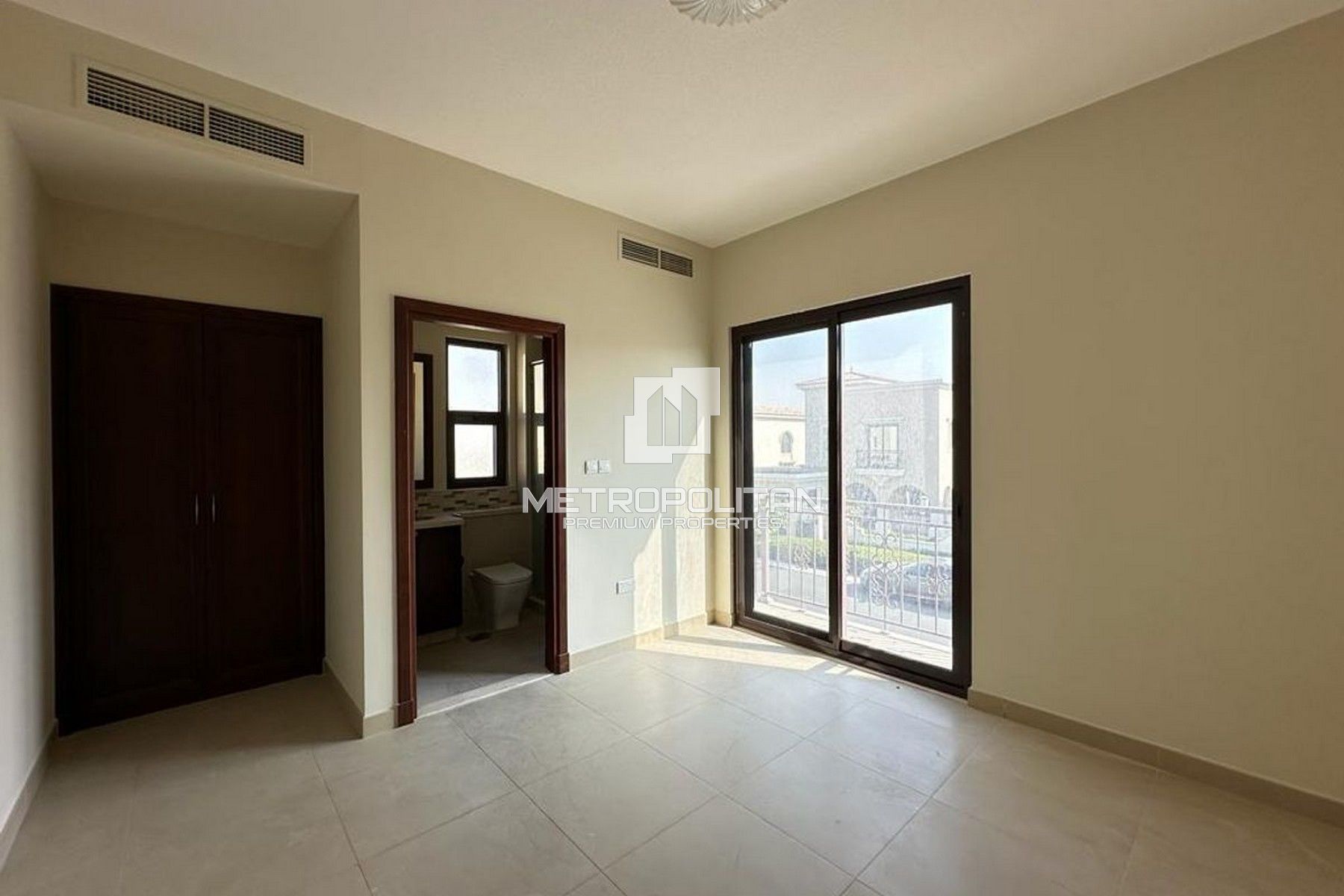 Landscaped | Vacant | Close to Community Pool/Park