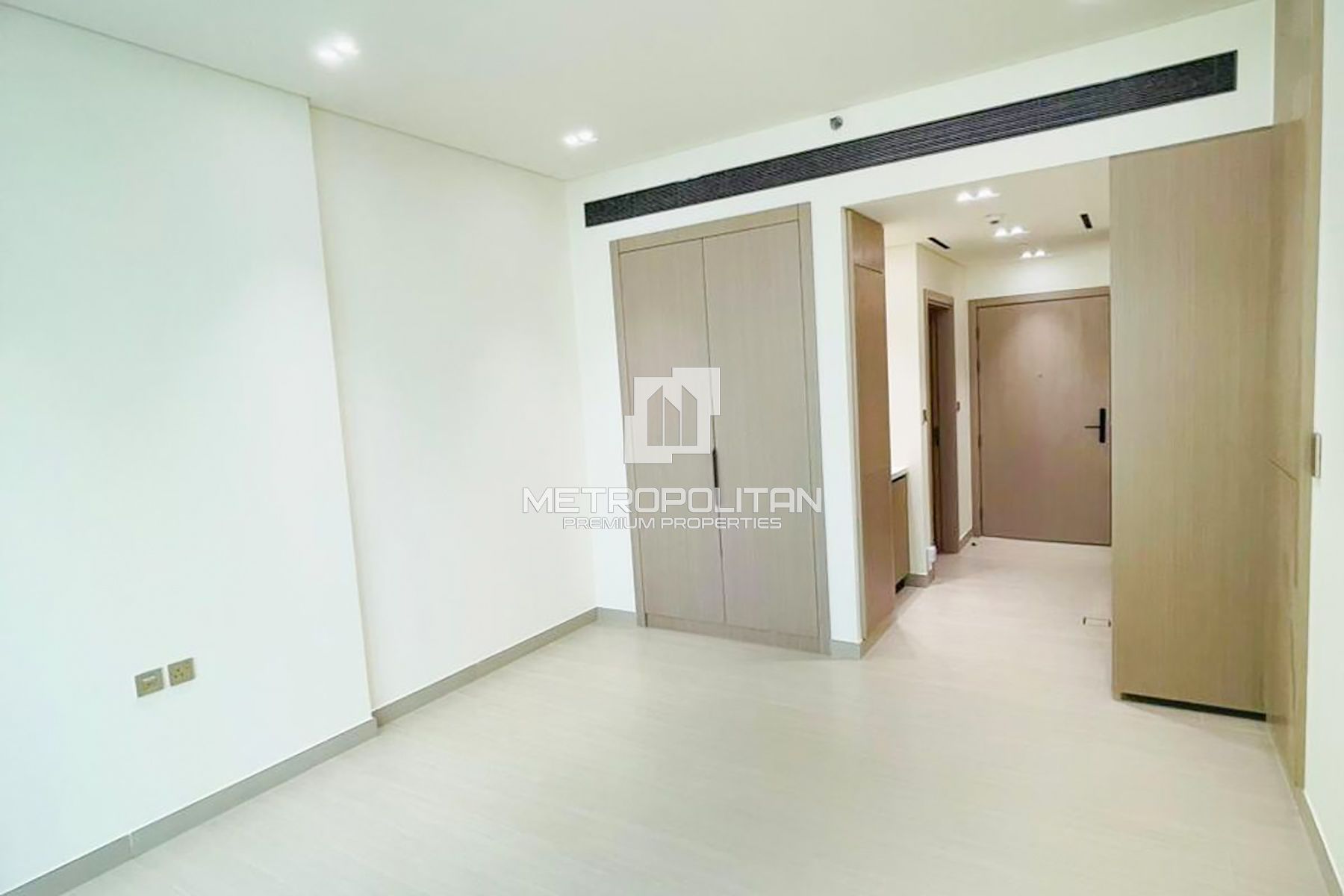 .5BR Apartment for Rent in Jumeirah Village Circle – MPR-9686