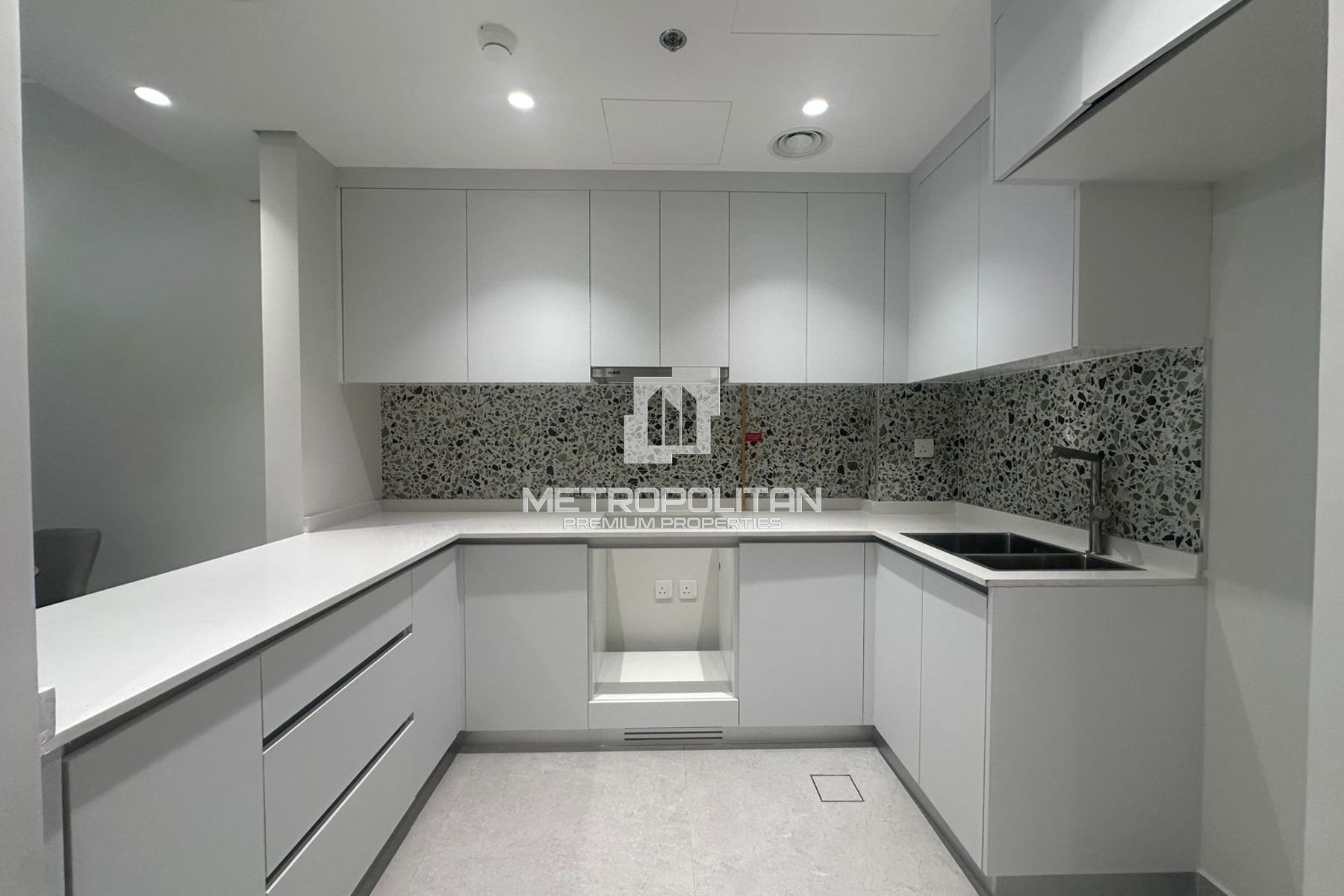 1BR Apartment for Rent in Jumeirah Village Circle – MPR-9708
