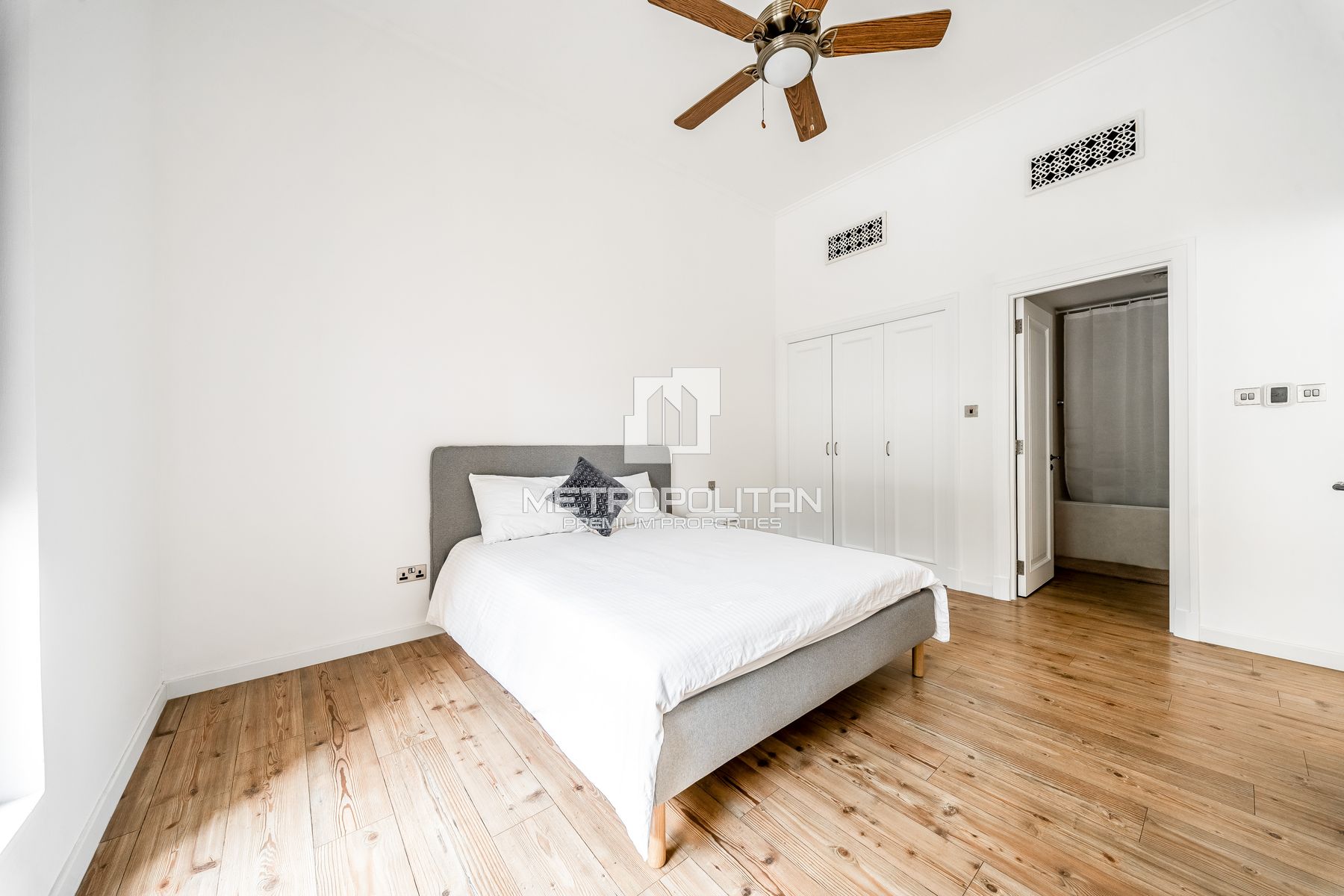3BR Apartment for Rent in Old Town – MPR-9724