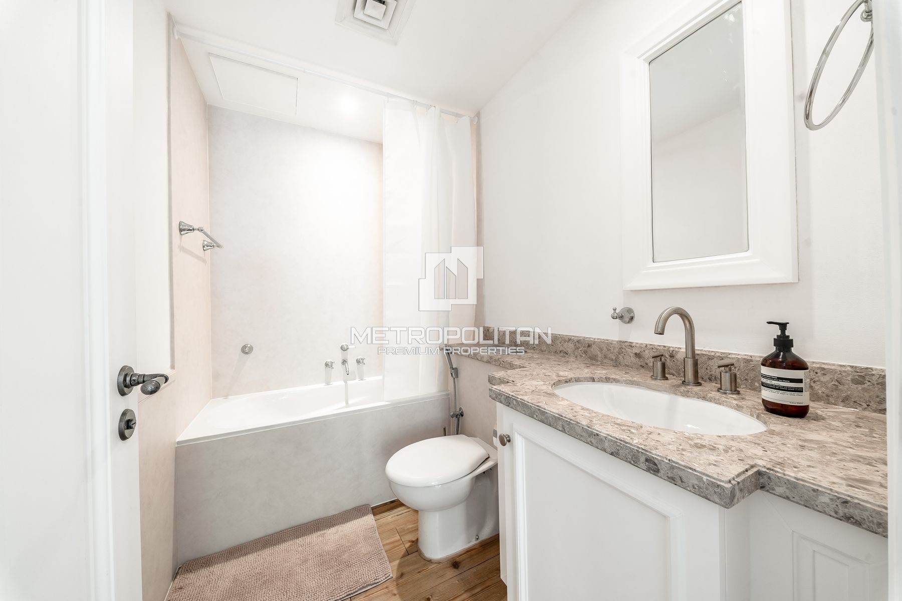 3BR Apartment for Rent in Old Town – MPR-9724