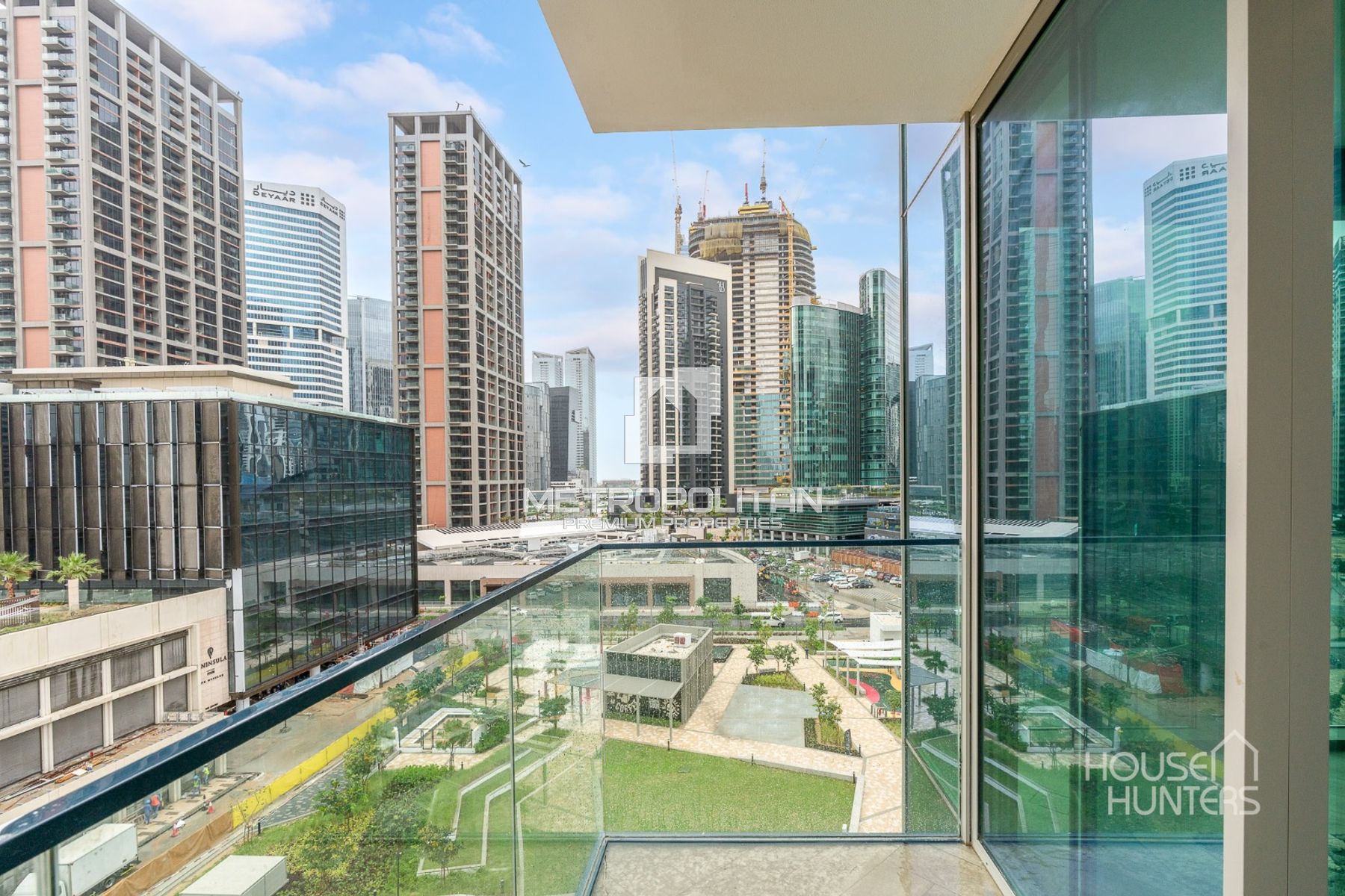 .5BR Apartment for Rent in Business Bay – MPR-9726