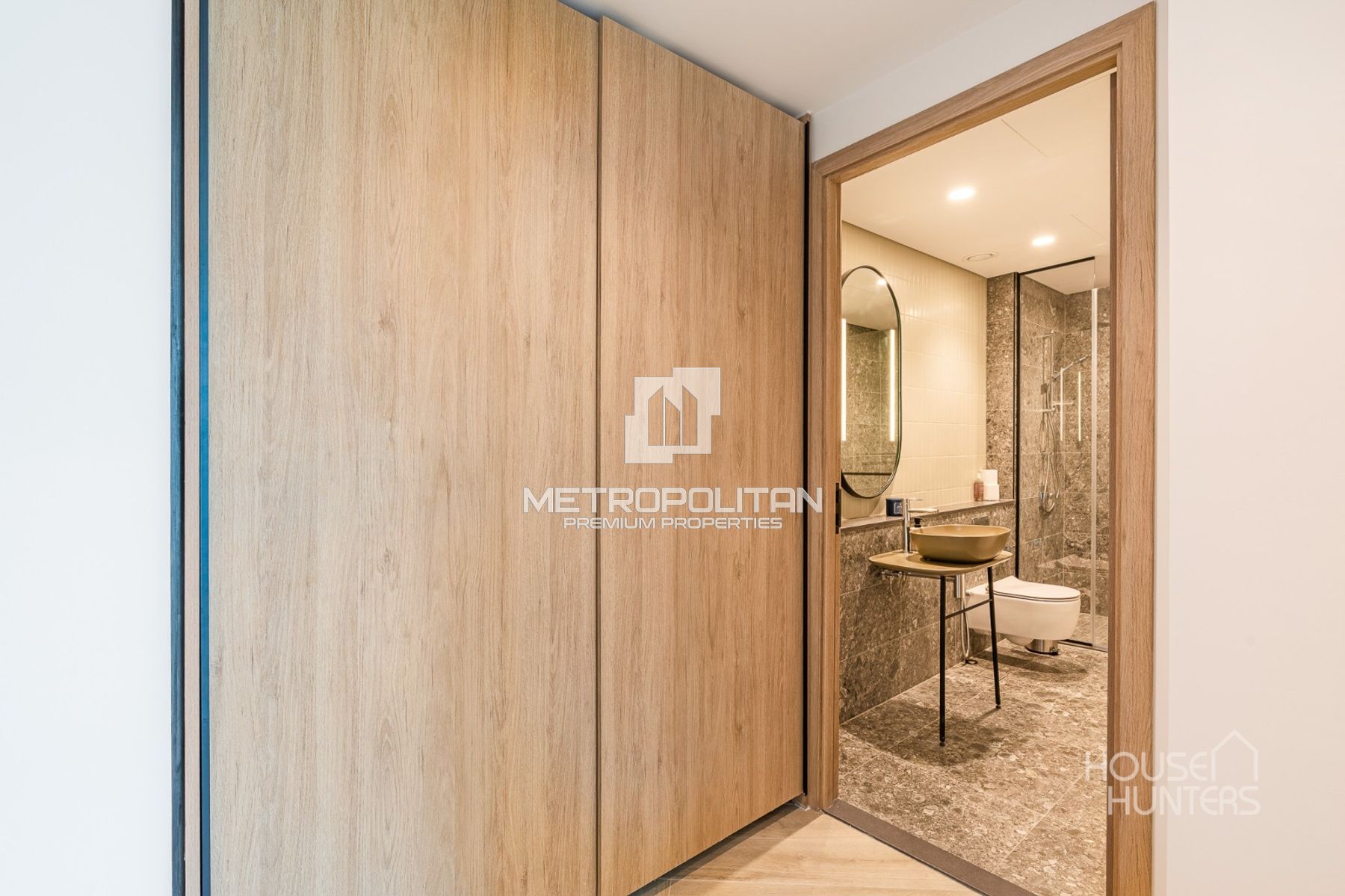 .5BR Apartment for Rent in Business Bay – MPR-9726