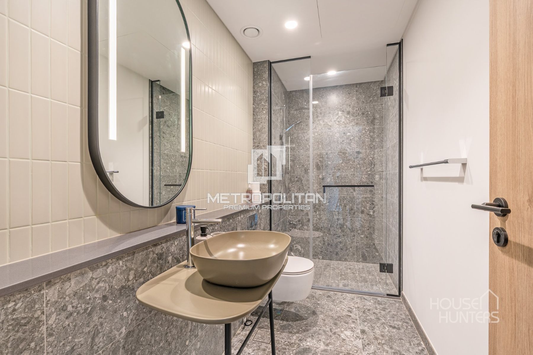 .5BR Apartment for Rent in Business Bay – MPR-9726