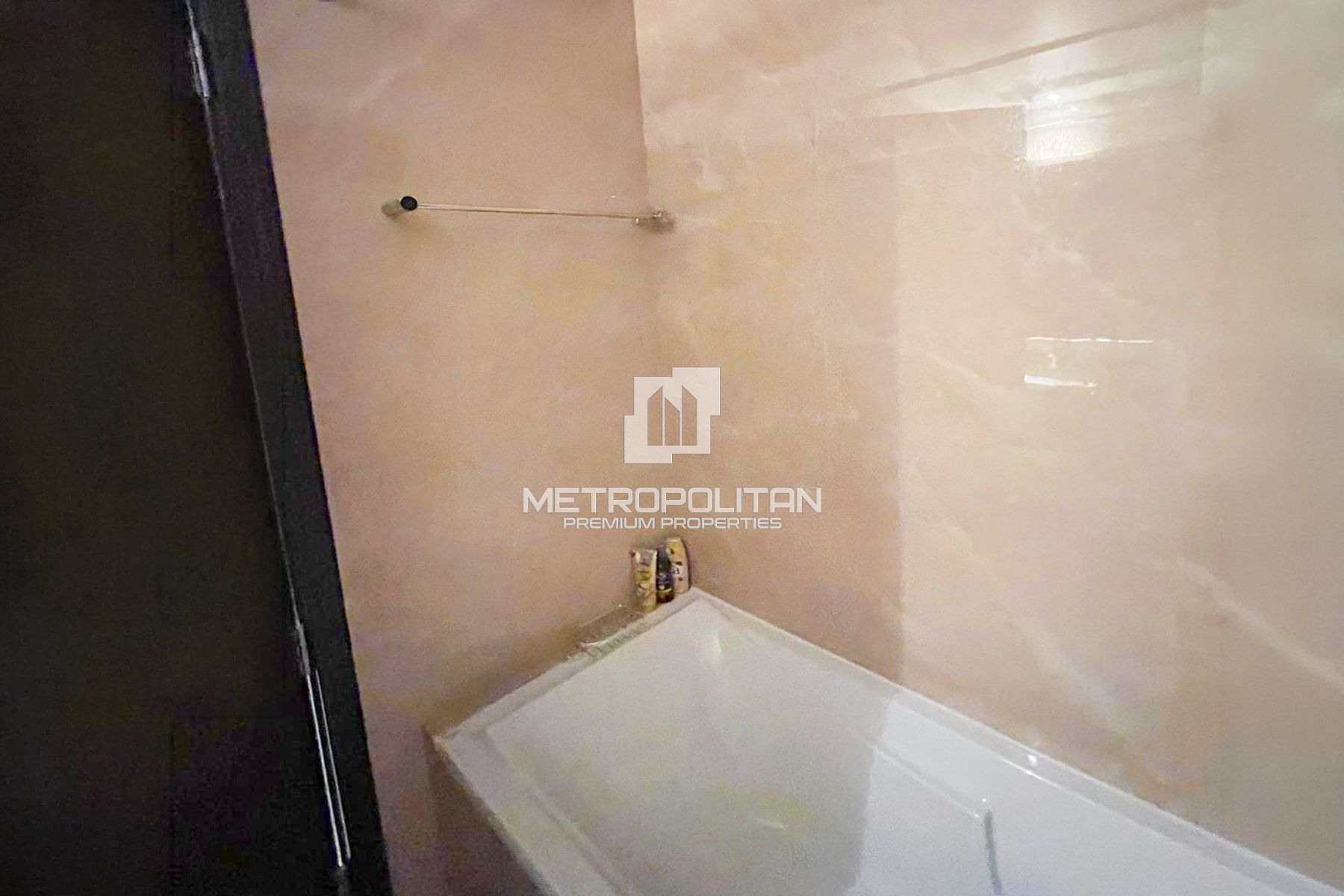 .5BR Apartment for Rent in Downtown Dubai – MPR-9737