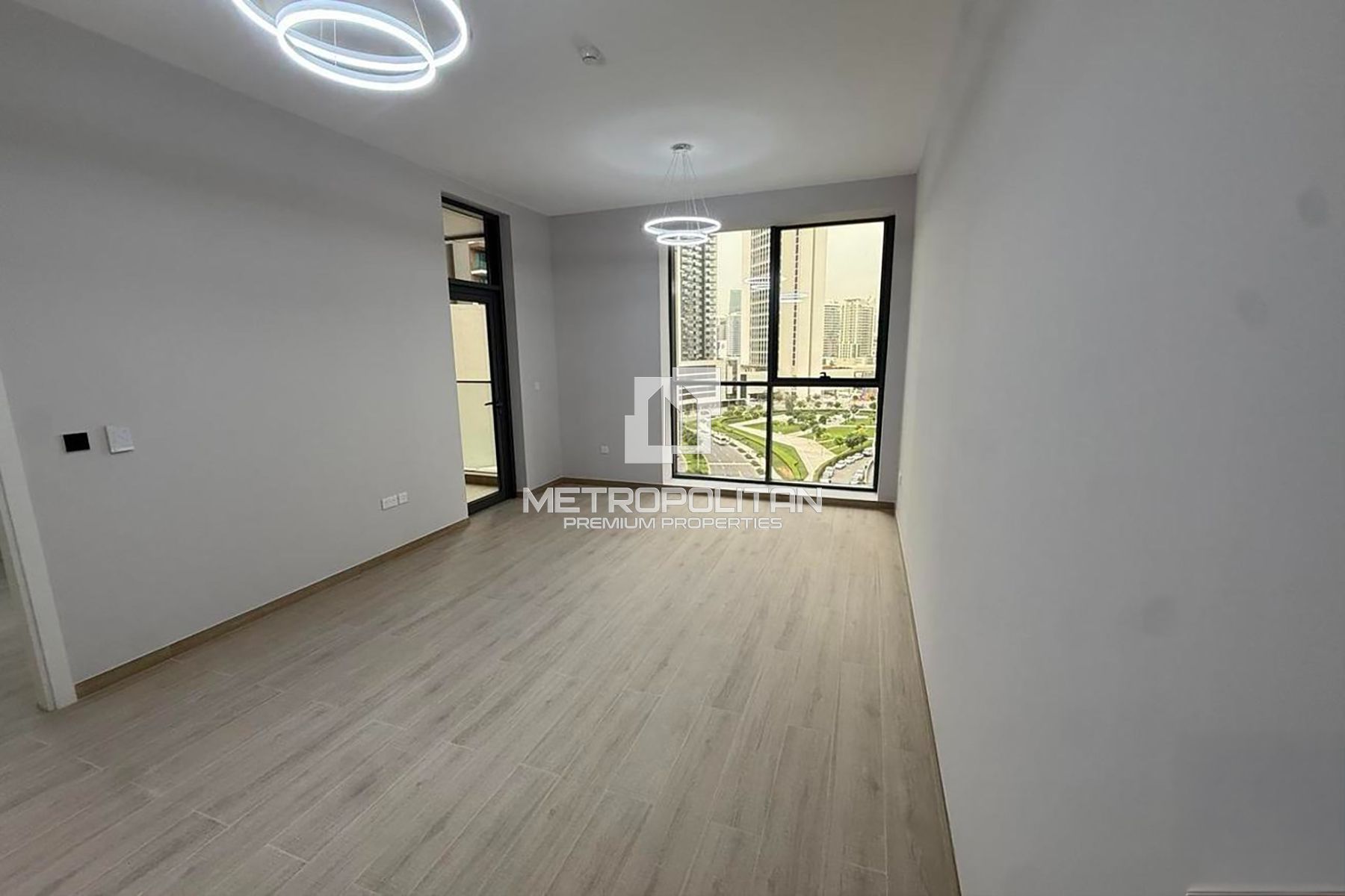 .5BR Apartment for Rent in Business Bay – MPR-9743