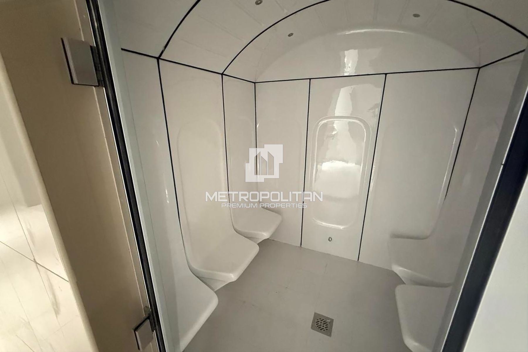 .5BR Apartment for Rent in Business Bay – MPR-9743