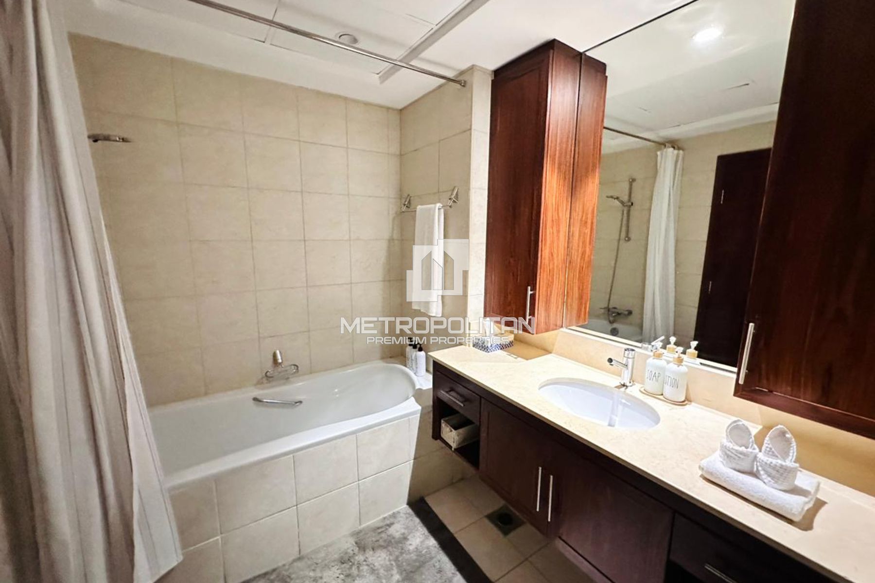 1BR Apartment for Rent in Downtown Dubai – MPR-9751