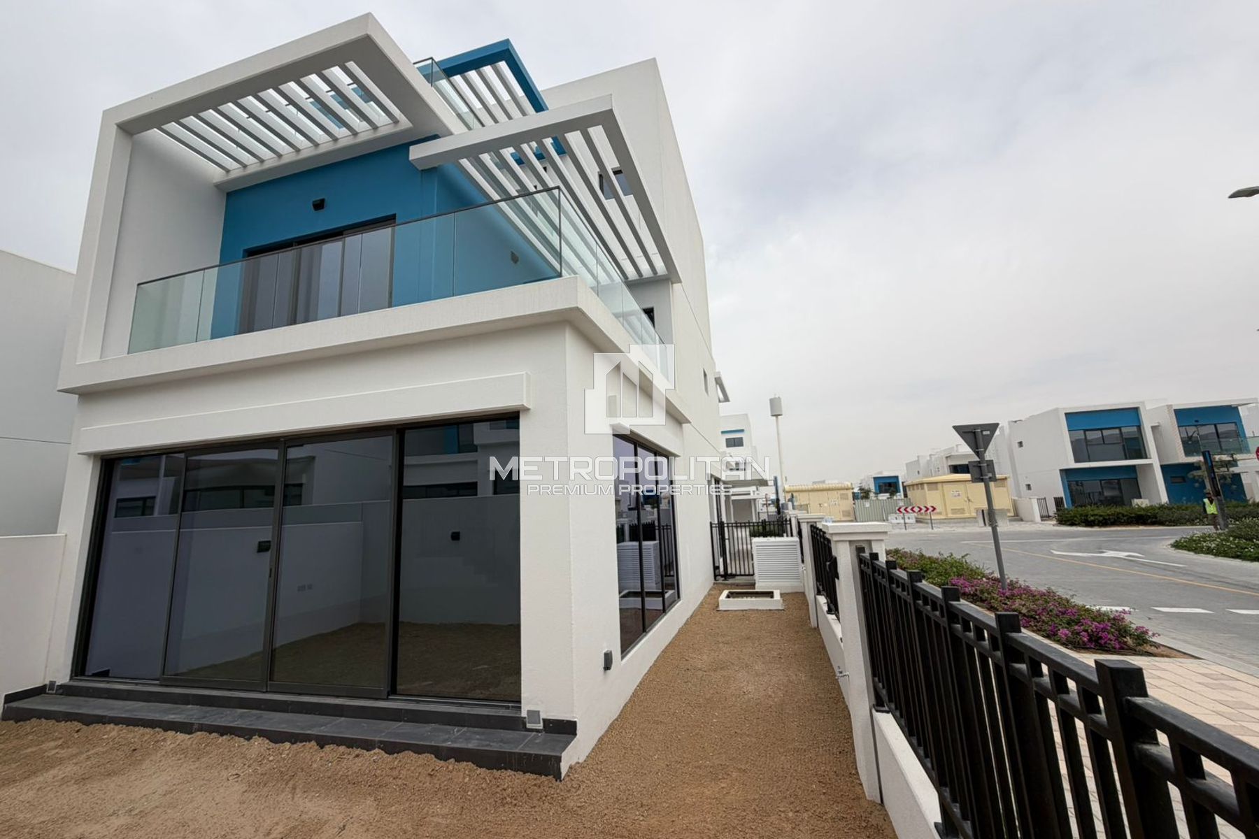 Spacious 5BR + Maid | Best Price | Santorini