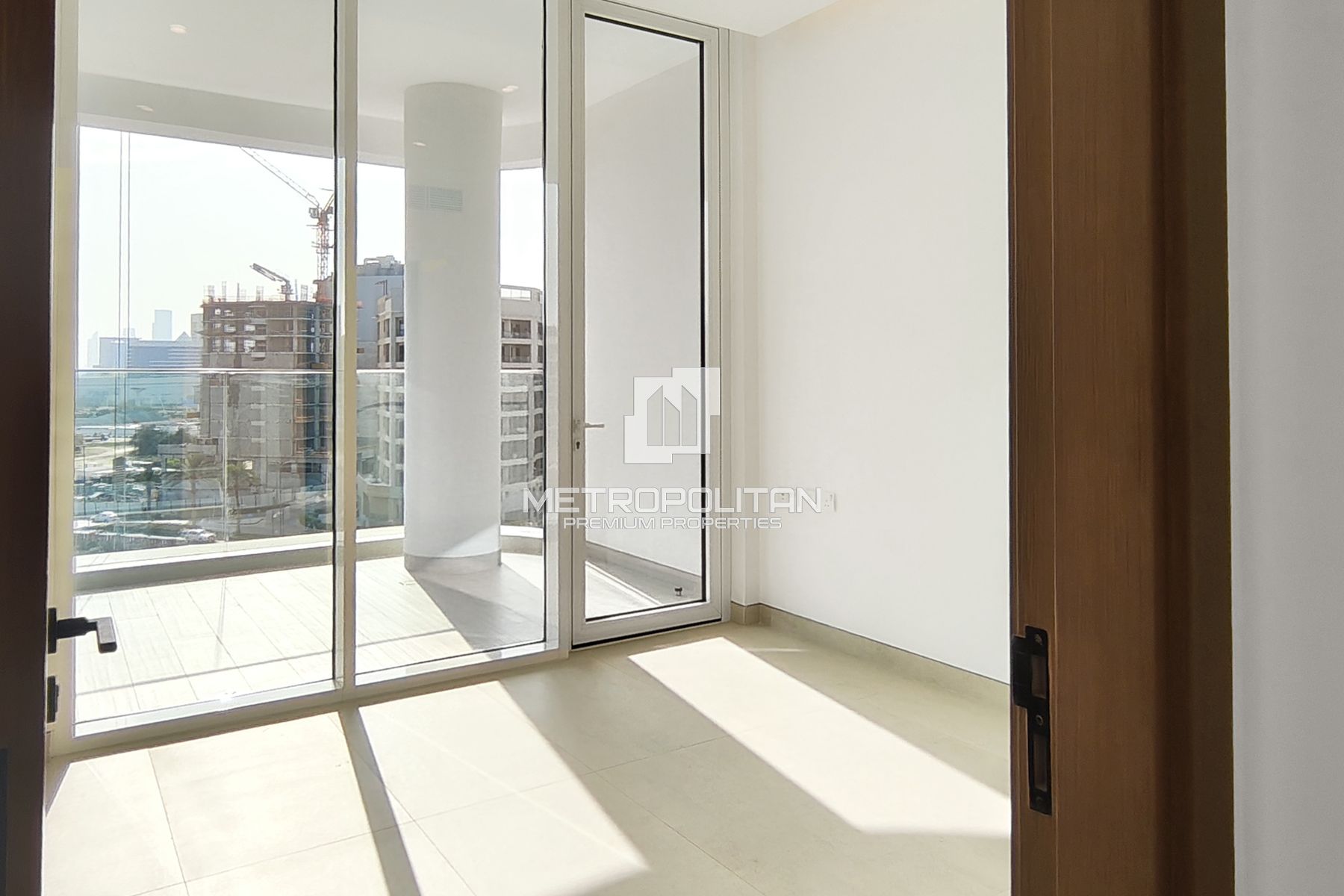 1BR+ Maids Room | Prime Location | Creek View