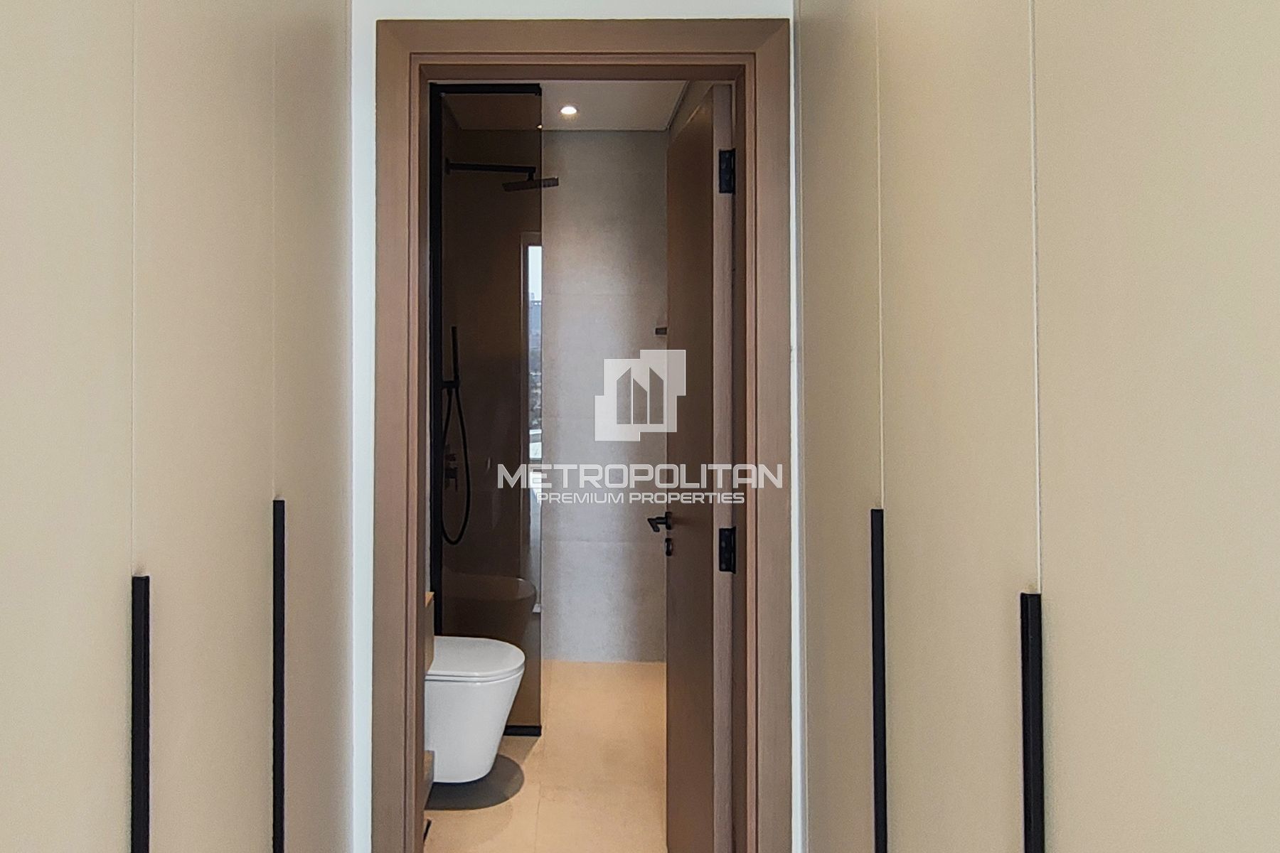 1BR+ Maids Room | Prime Location | Creek View