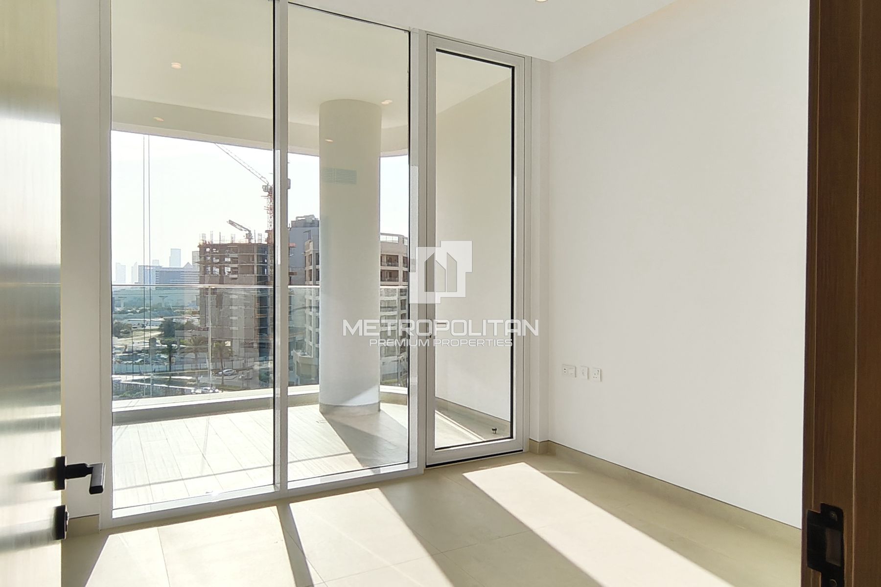 1BR+ Maids Room | Prime Location | Creek View