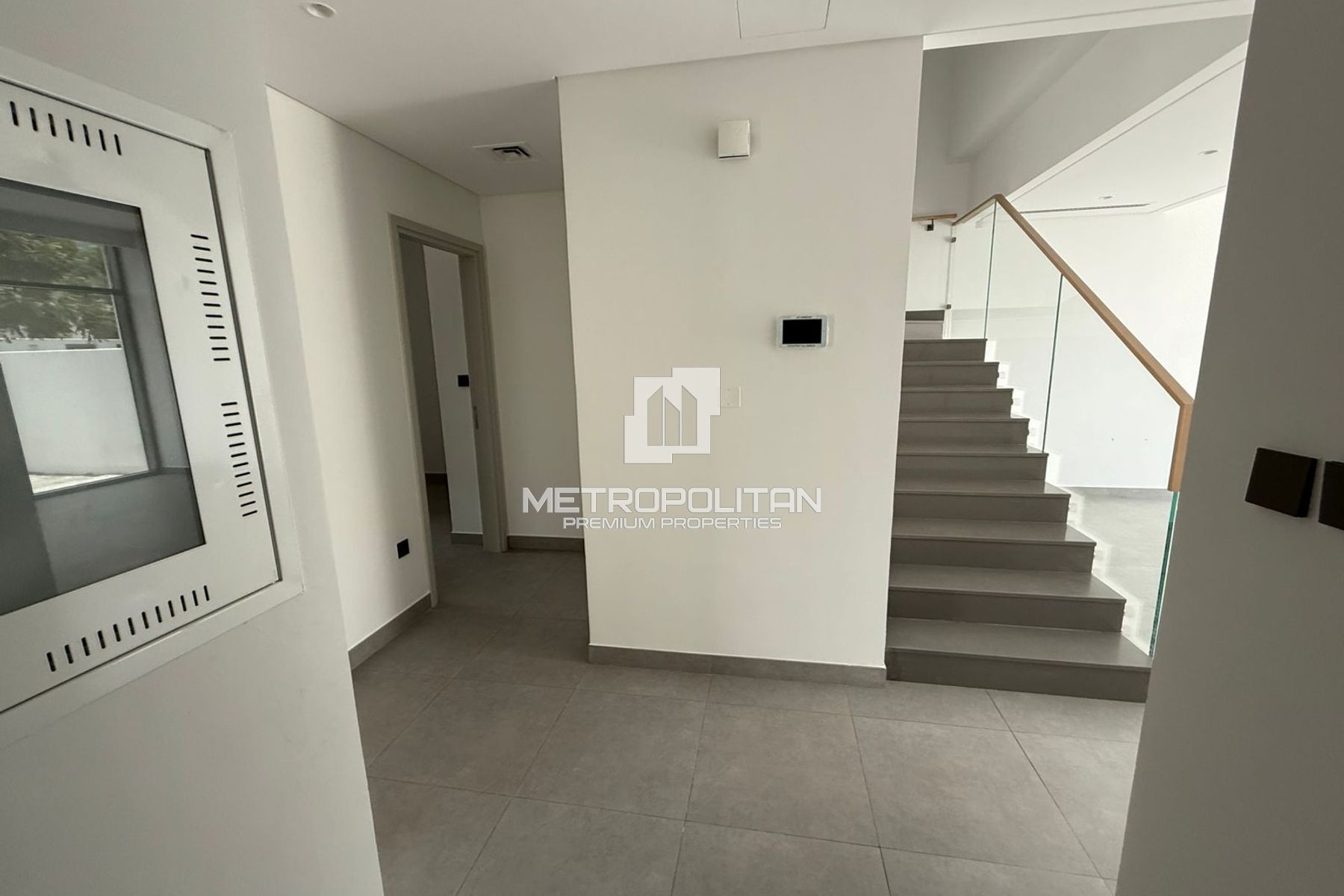 Vacant | 4 Beds with Maids Room | Bigger Plot
