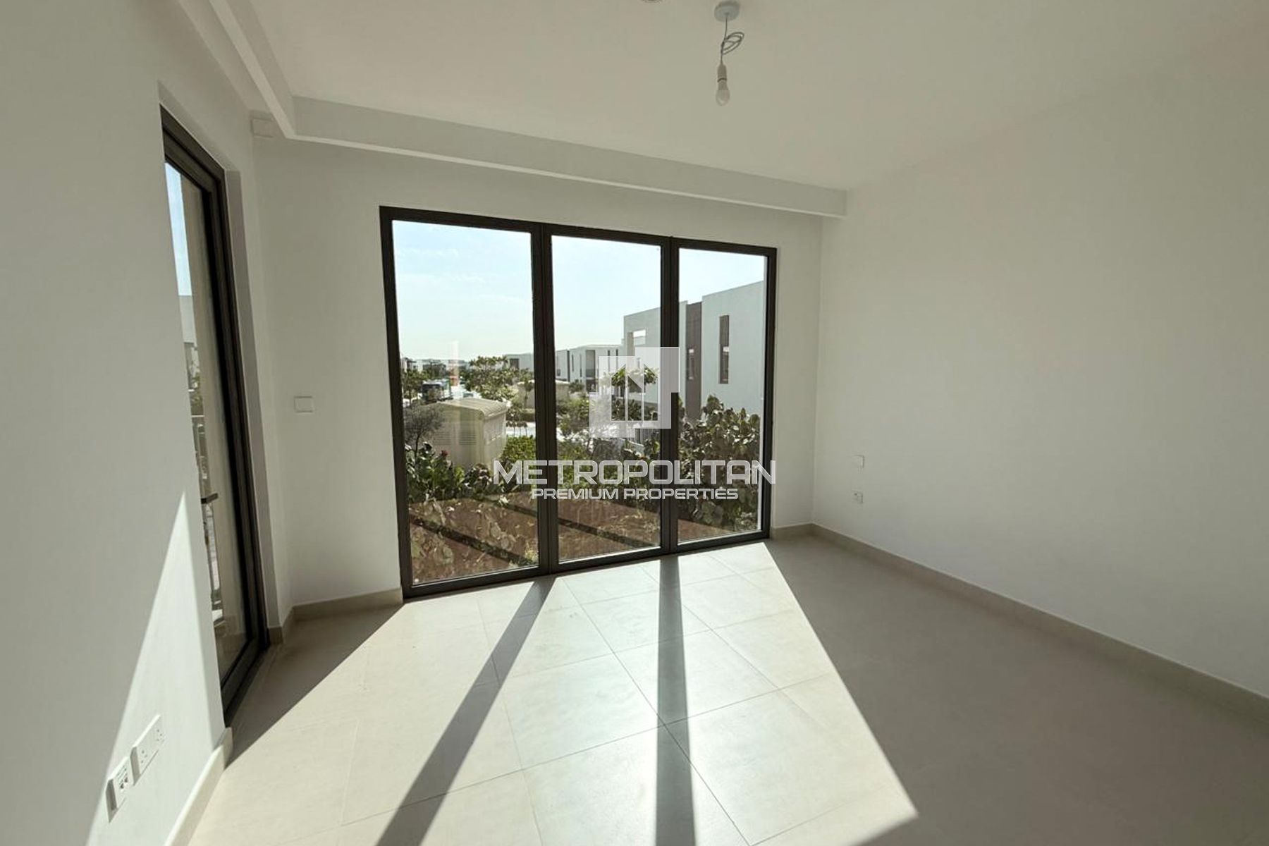 4BR Townhouse for Rent in Tilal Al Ghaf – MPR-9788