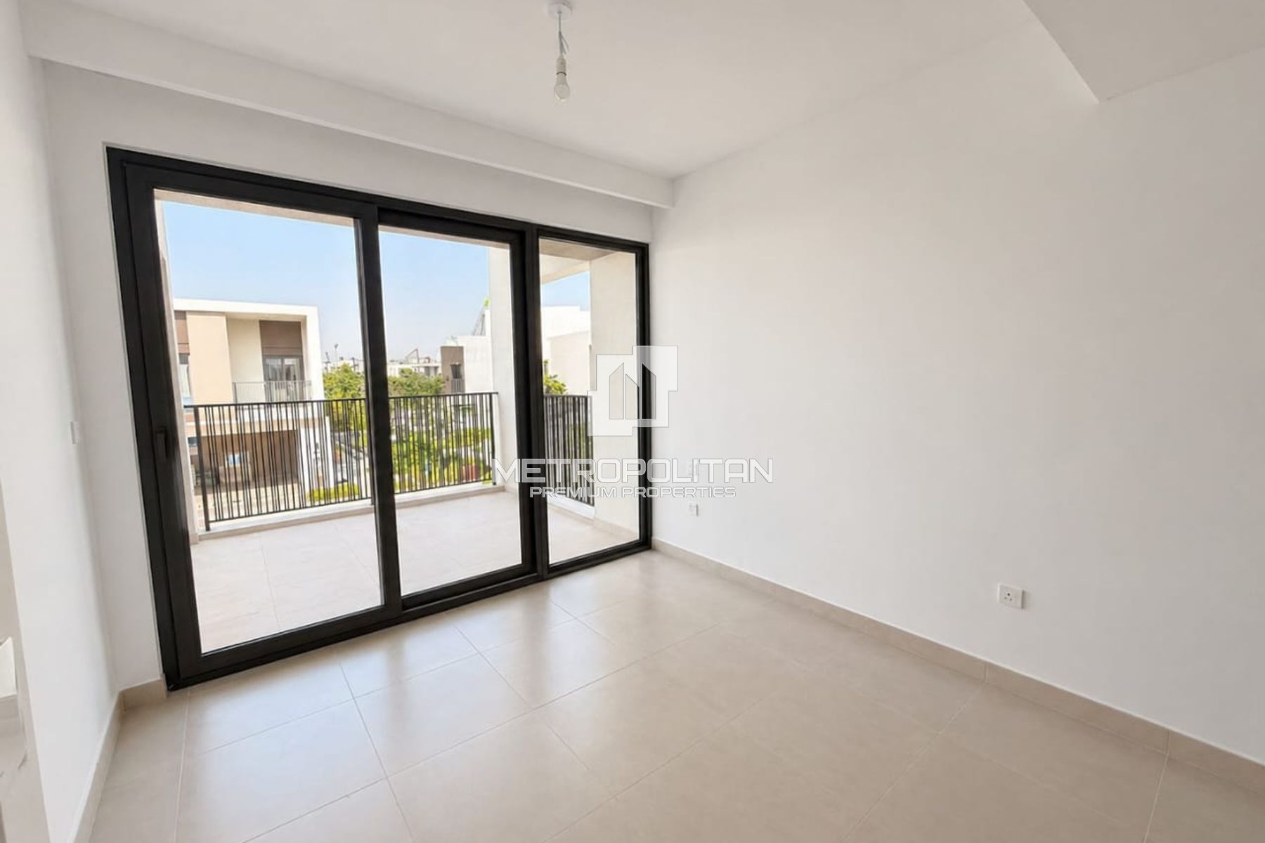 4BR Townhouse for Rent in Tilal Al Ghaf – MPR-9788