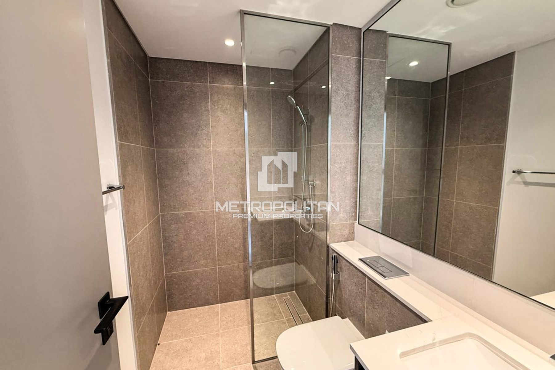 4BR Townhouse for Rent in Tilal Al Ghaf – MPR-9788