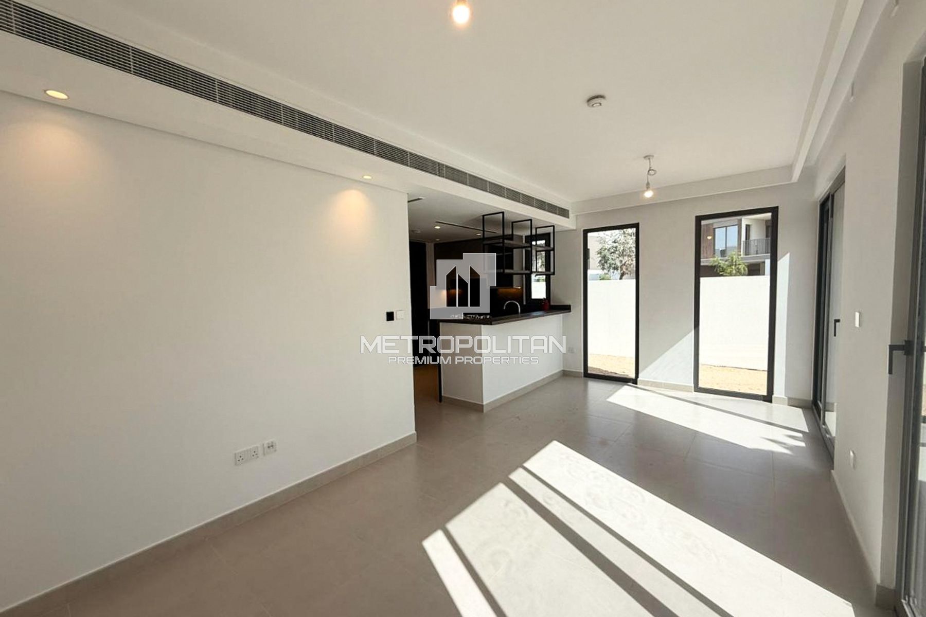 4BR Townhouse for Rent in Tilal Al Ghaf – MPR-9788